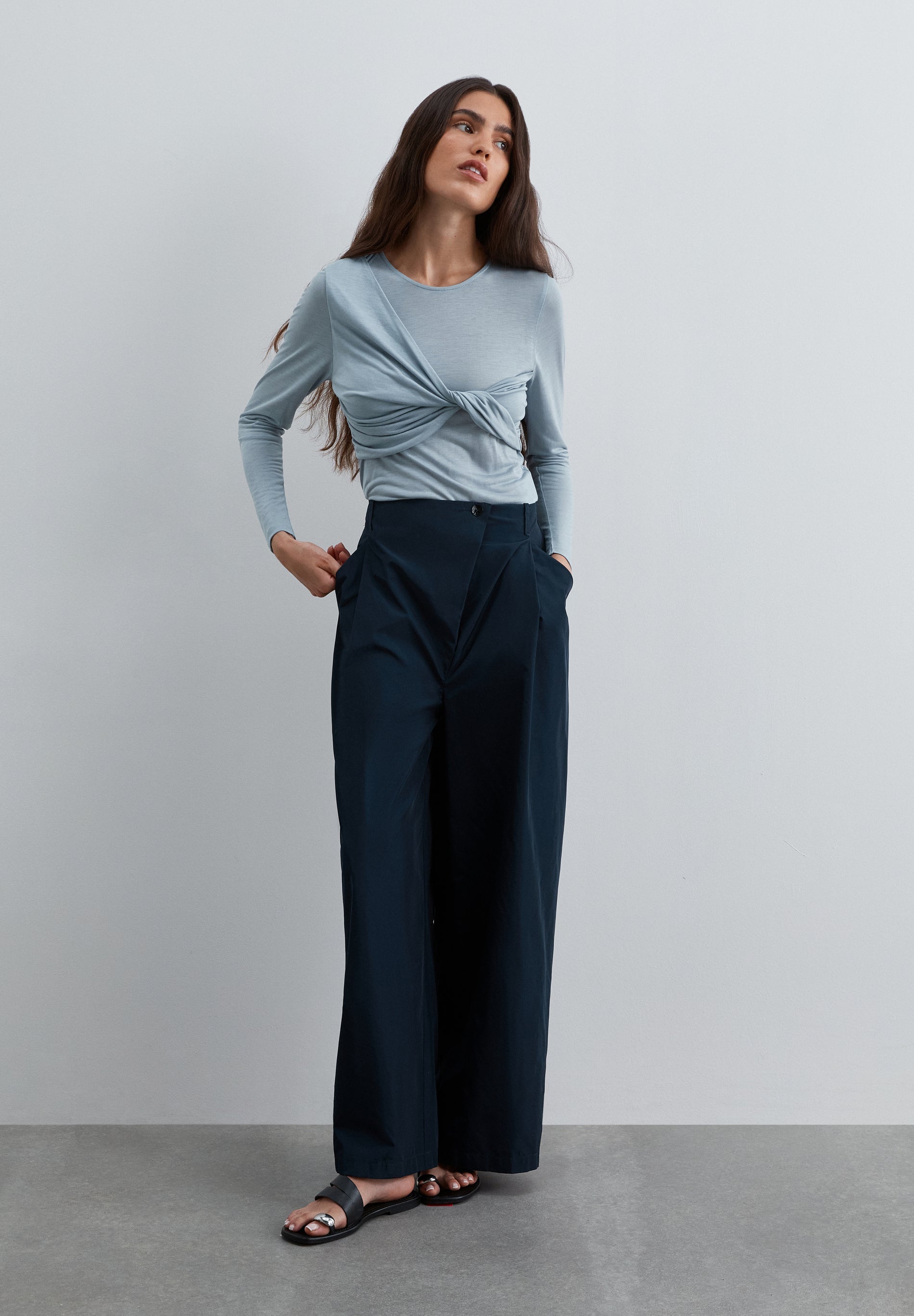 TAFT-WIDE-LEG-HOSE
