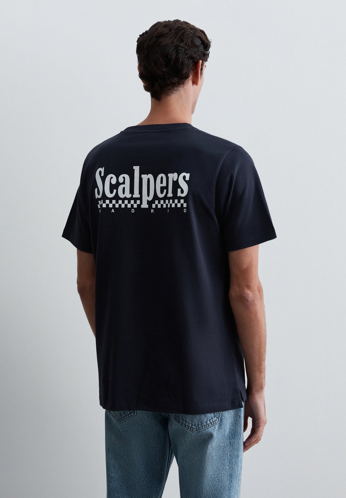 T-SHIRT MIT LOGO UND PRINT HINTEN