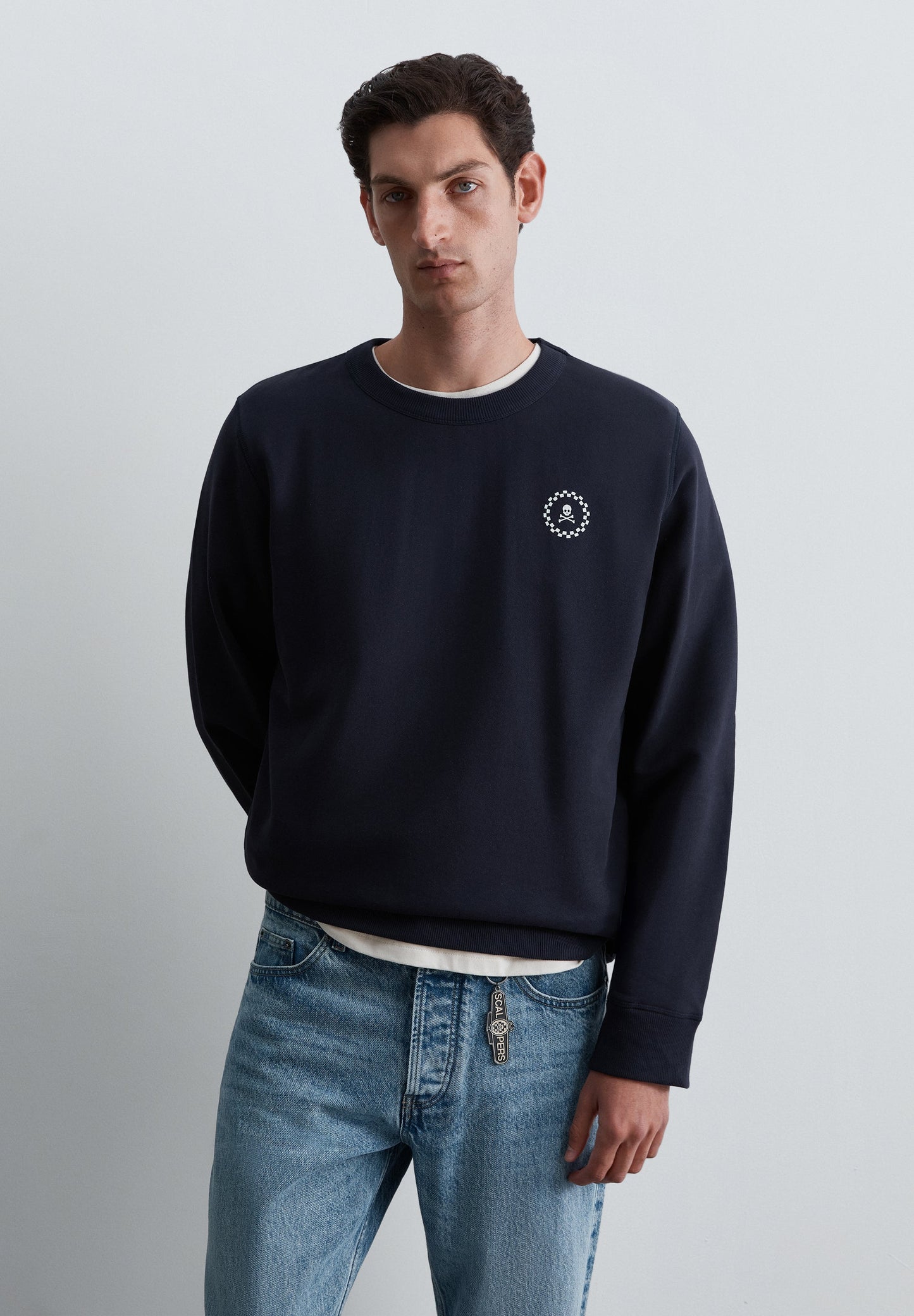 SWEATSHIRT MIT LOGO-STICKEREI HINTEN