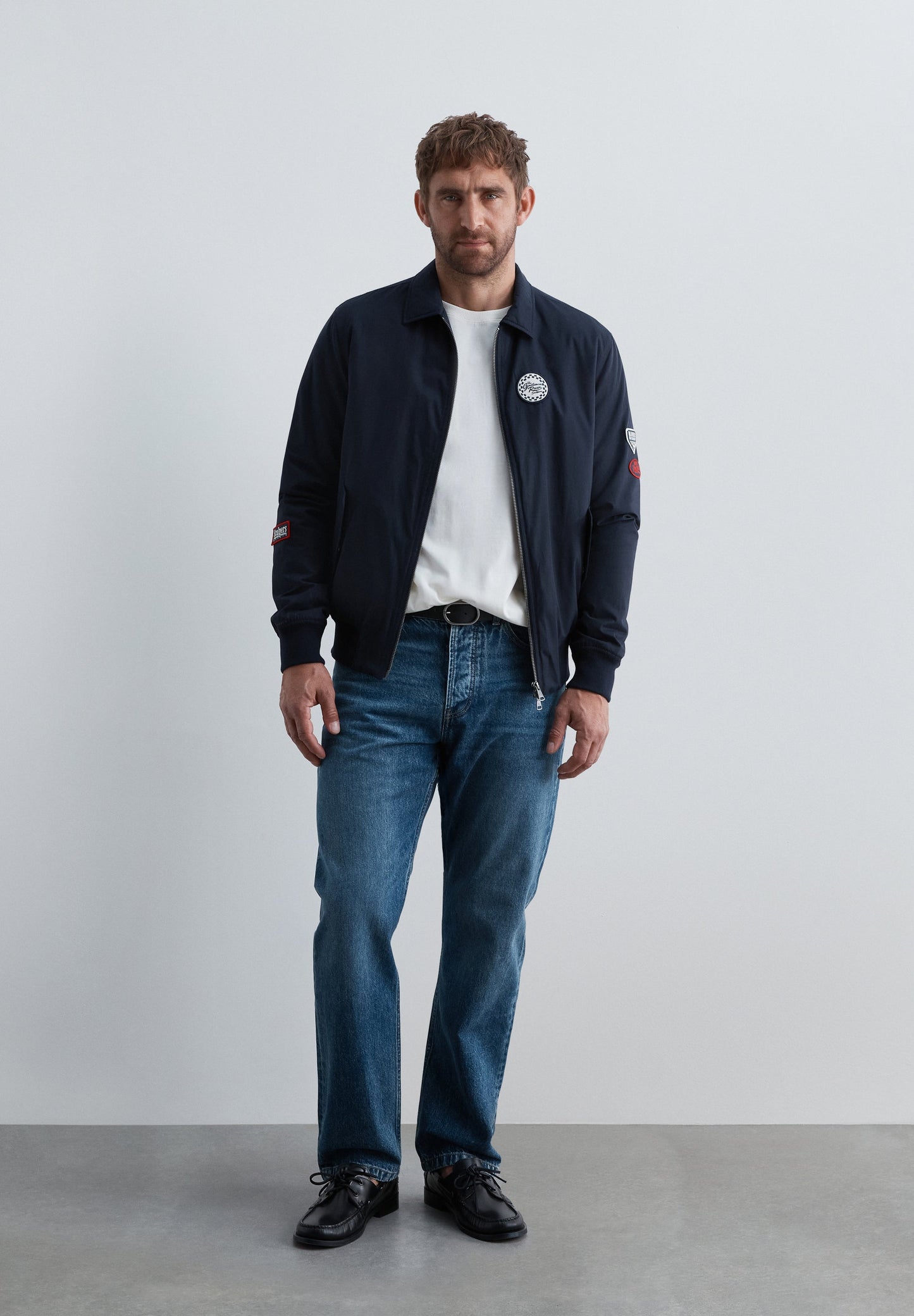 BOMBERJACKE MIT AUFNÄHERN