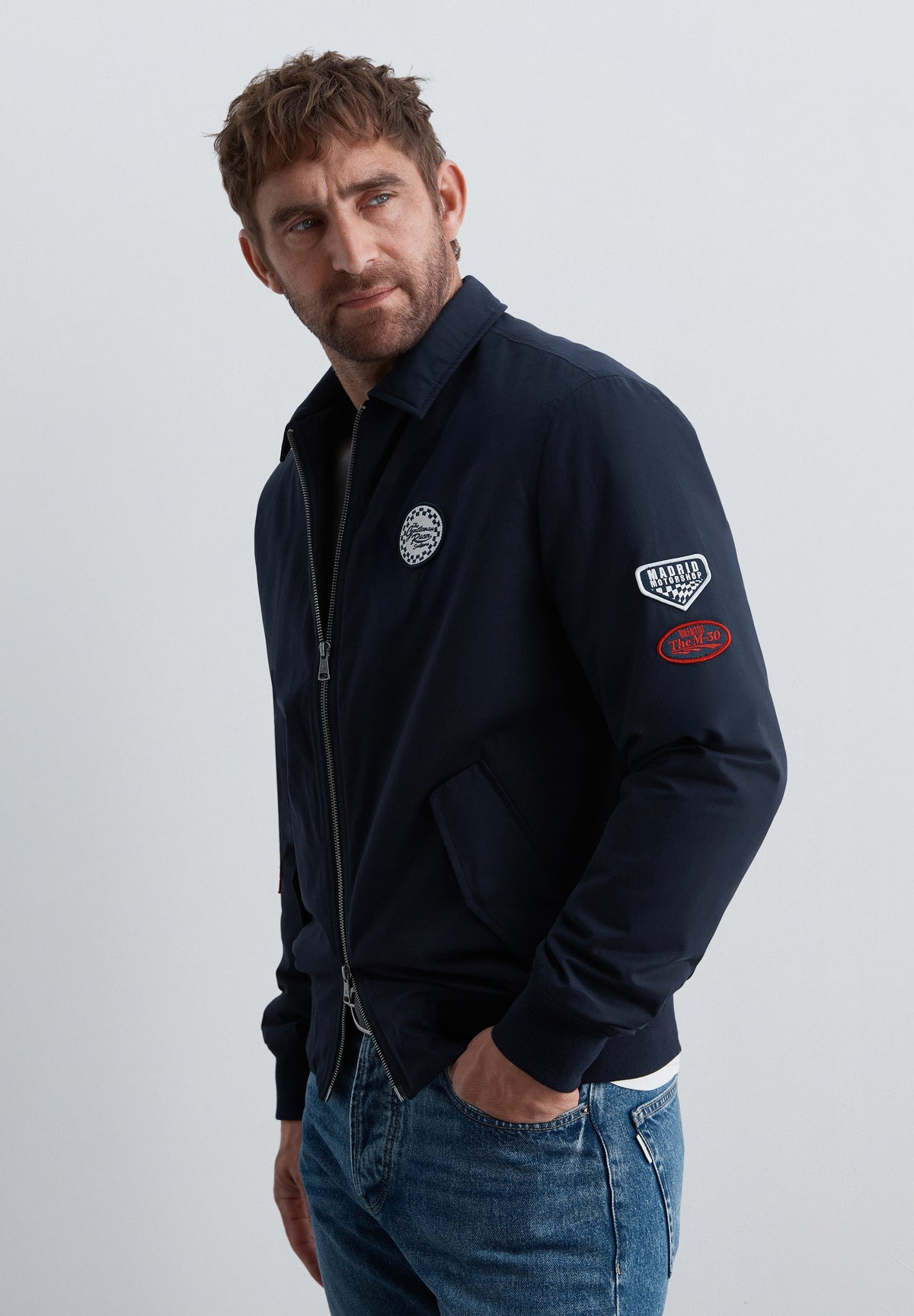 BOMBERJACKE MIT AUFNÄHERN