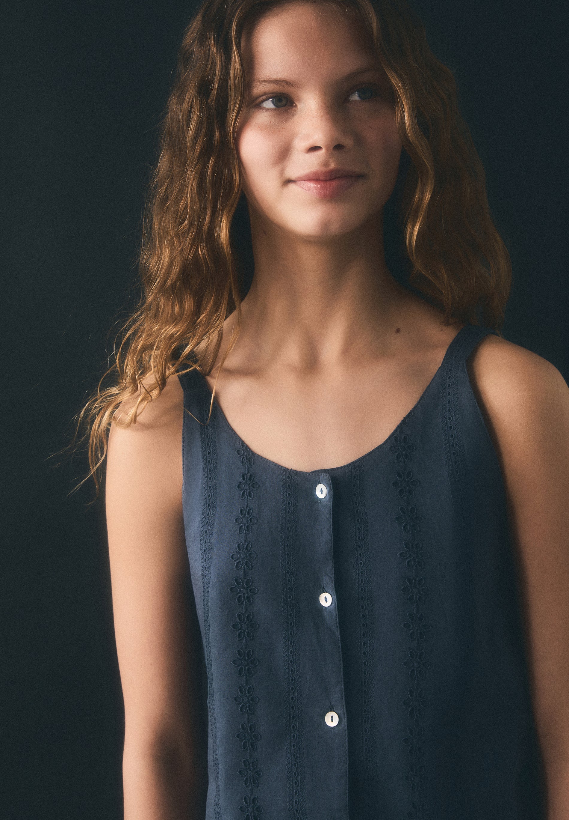 COTTON TOP WITH EMBROIDERY