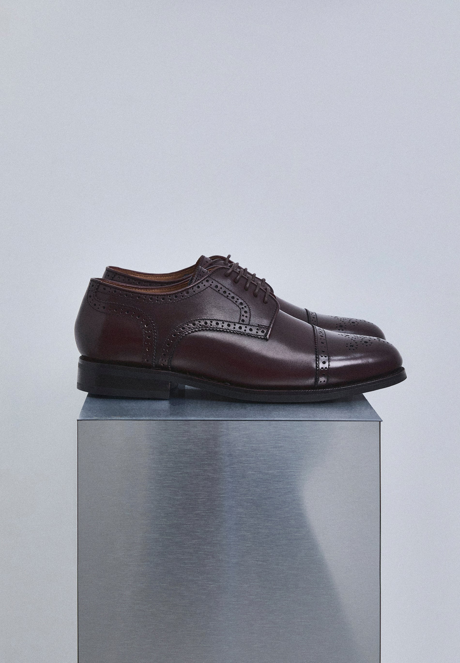 LEATHER DERBY SHOES