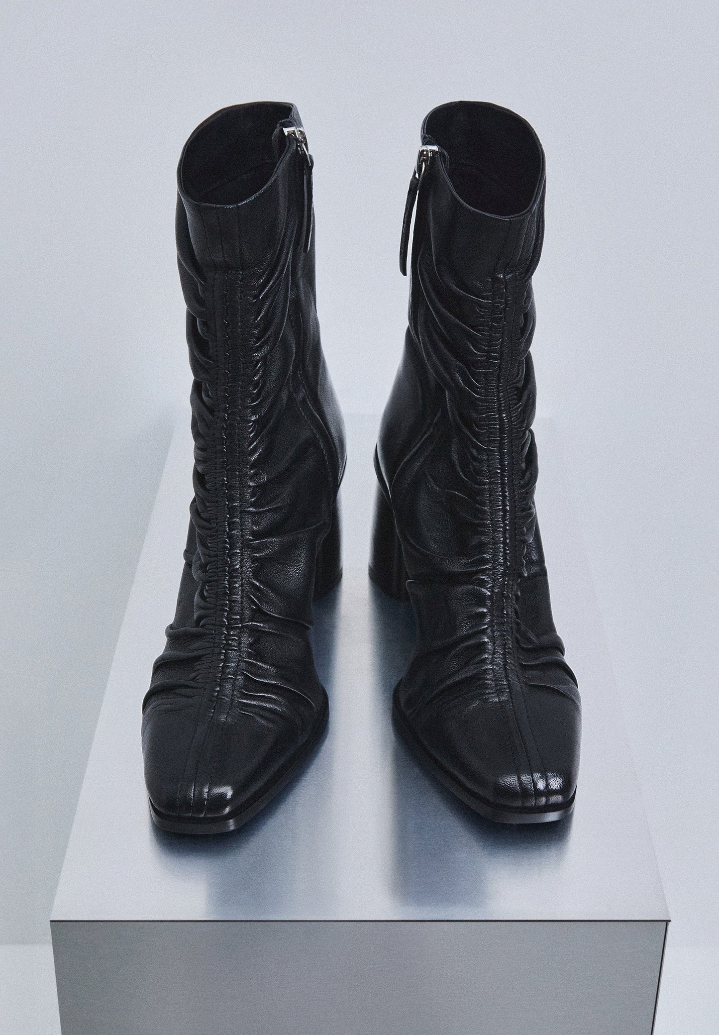 SCBSANANAWRINKLEDSOFT BOOTS