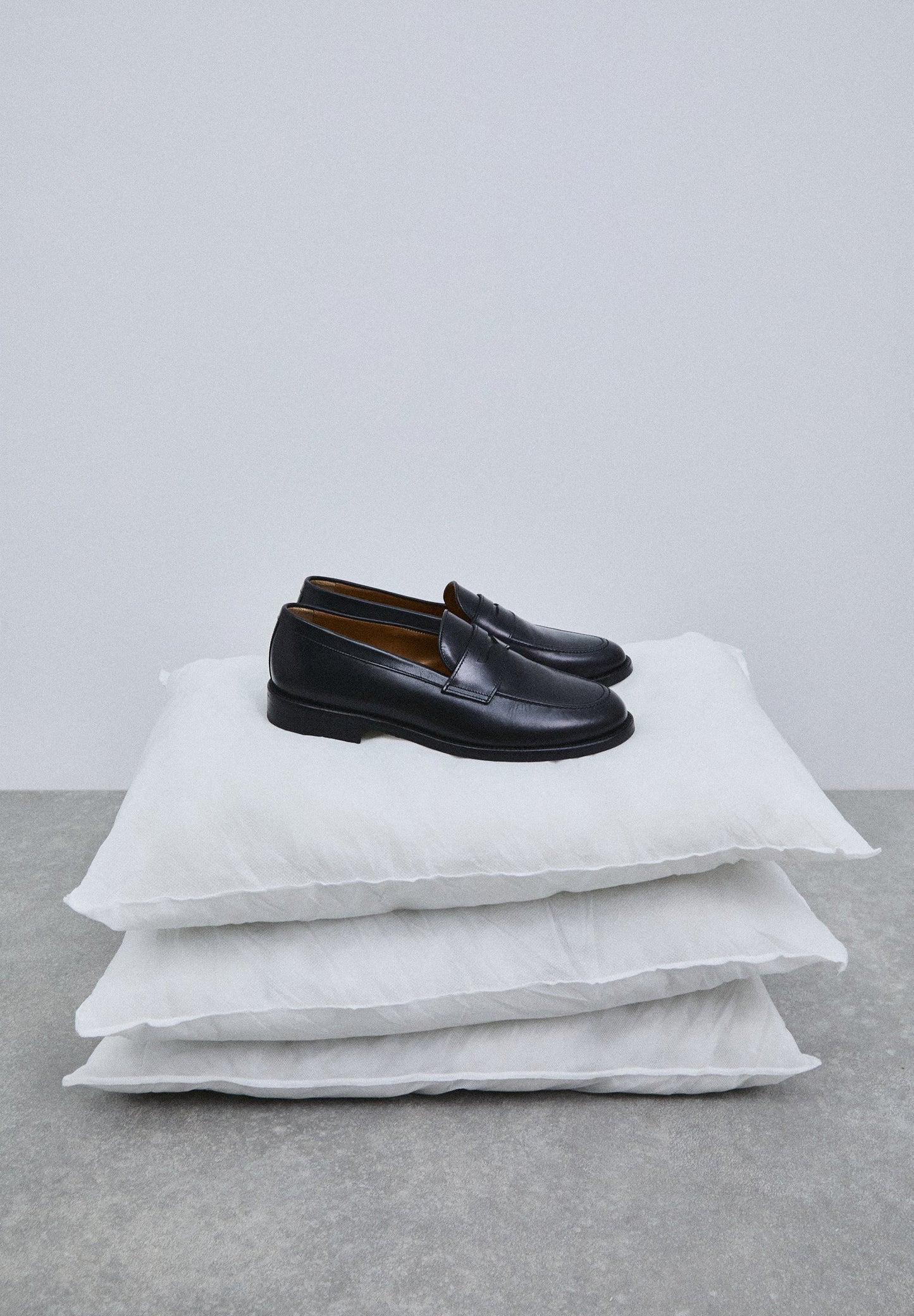 CARLSON LOAFERS