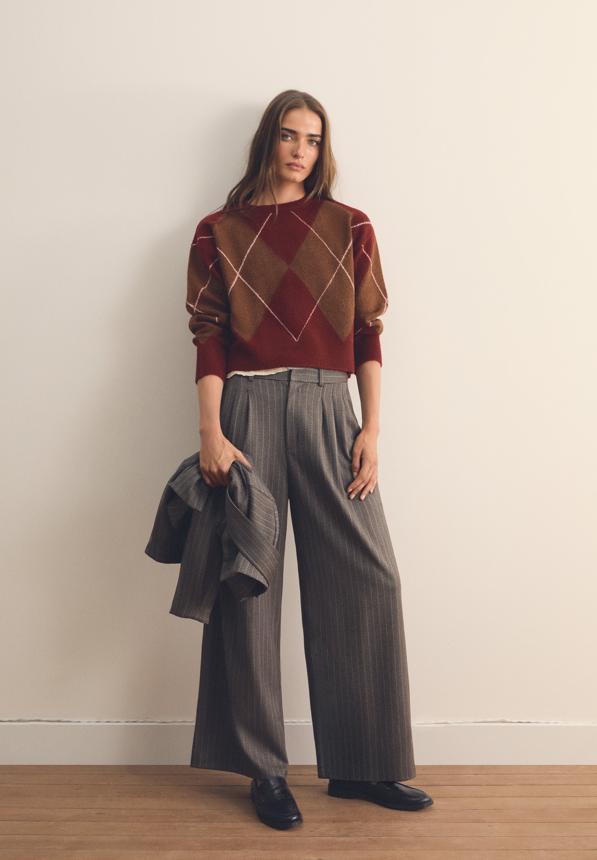 BUNDFALTENHOSE MIT NADELSTREIFEN