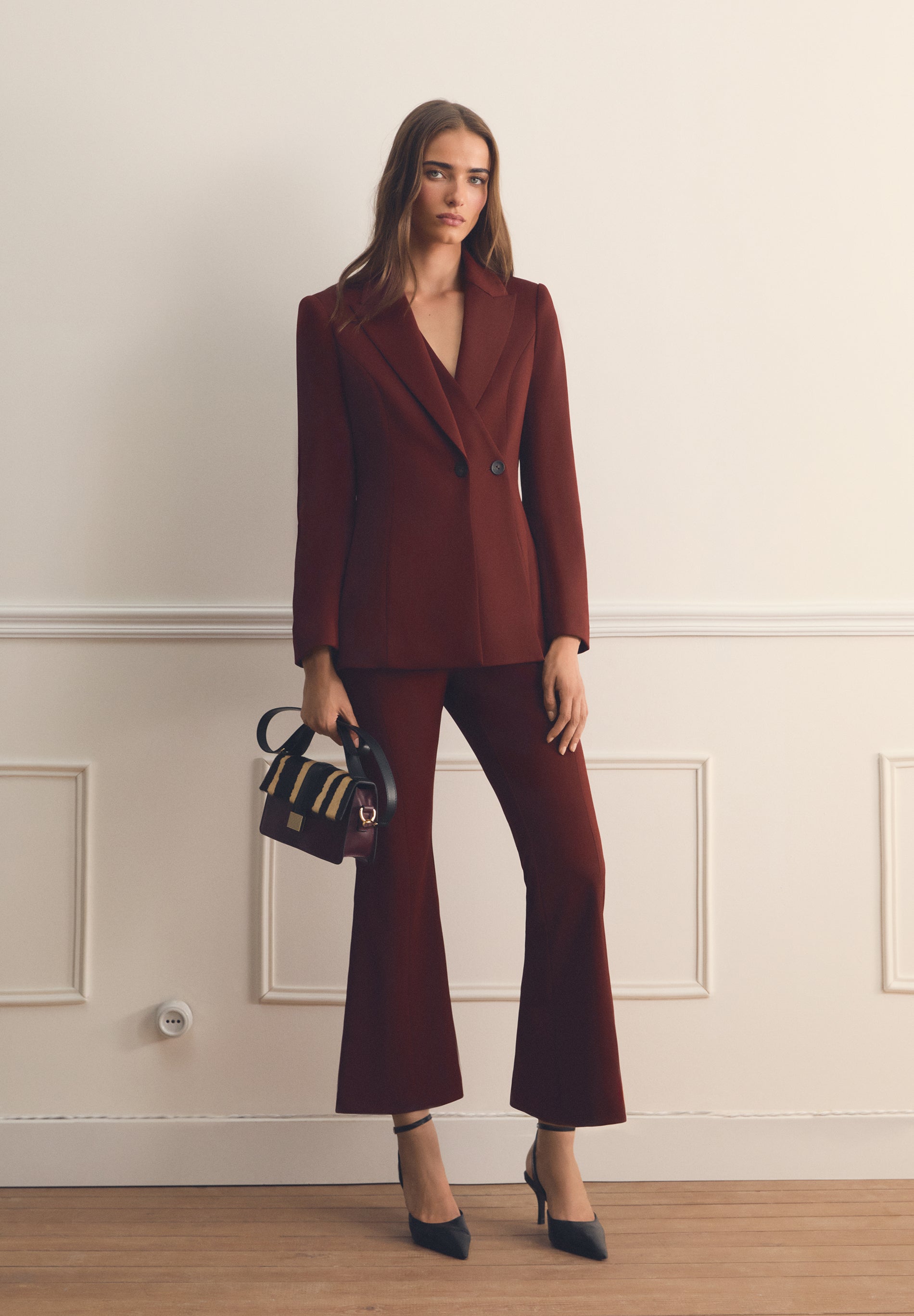 ANKLE-LENGTH FLARE TROUSERS