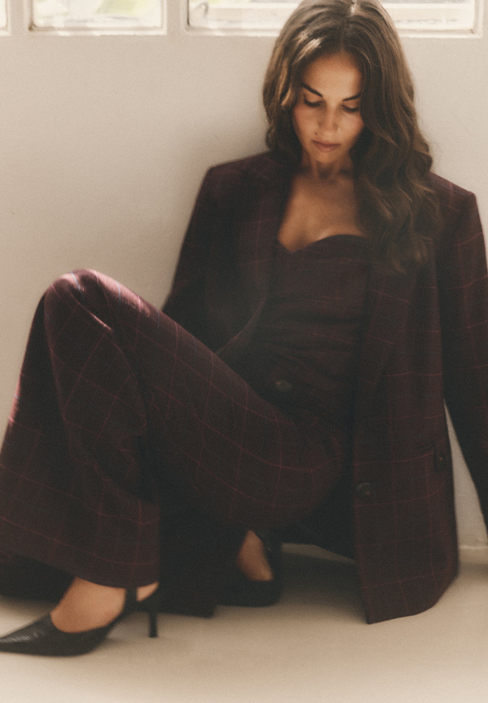KARIERTER BLAZER MIT ZIERKNÖPFEN