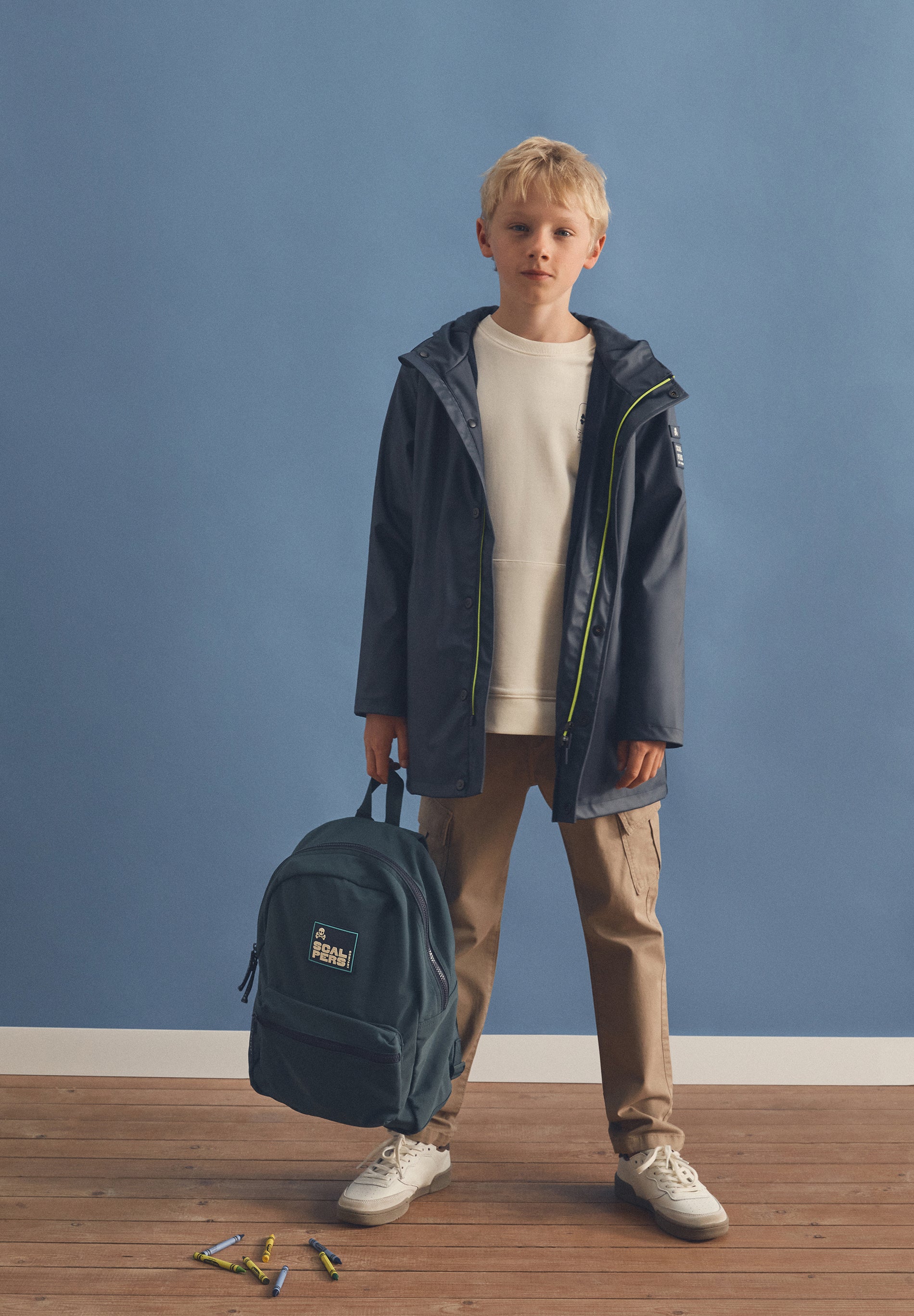 WASSERDICHTE REGENJACKE MIT KAPUZE
