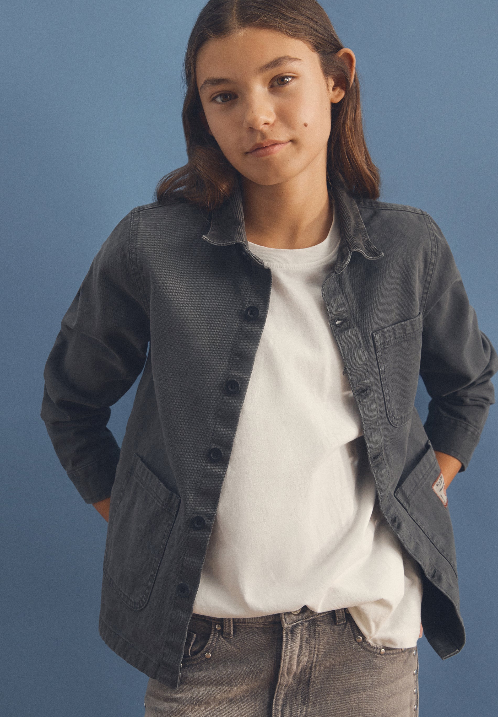 LEICHTE JACKE MIT MEHREREN TASCHEN