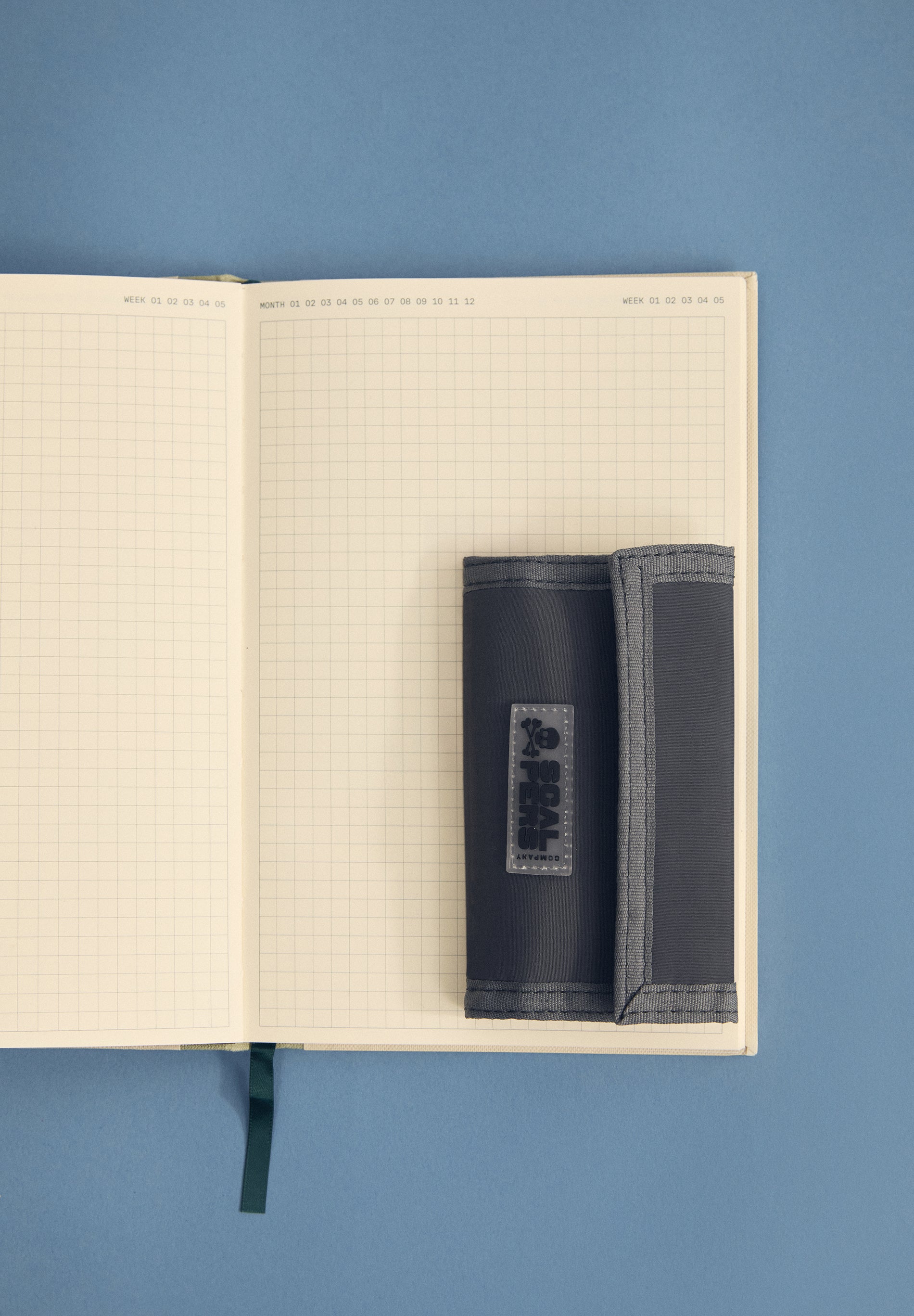 FALTBARE BRIEFTASCHE MIT REISSVERSCHLUSS