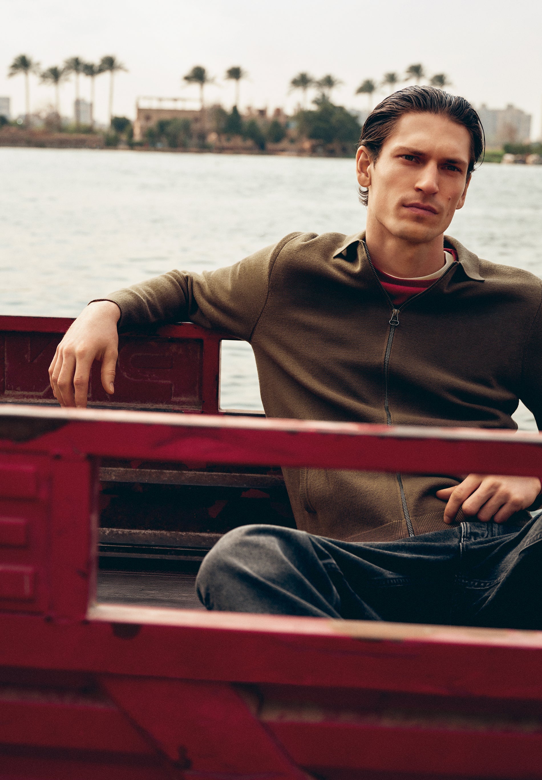 CARDIGAN AUS WOLLE MIT REISSVERSCHLUSS