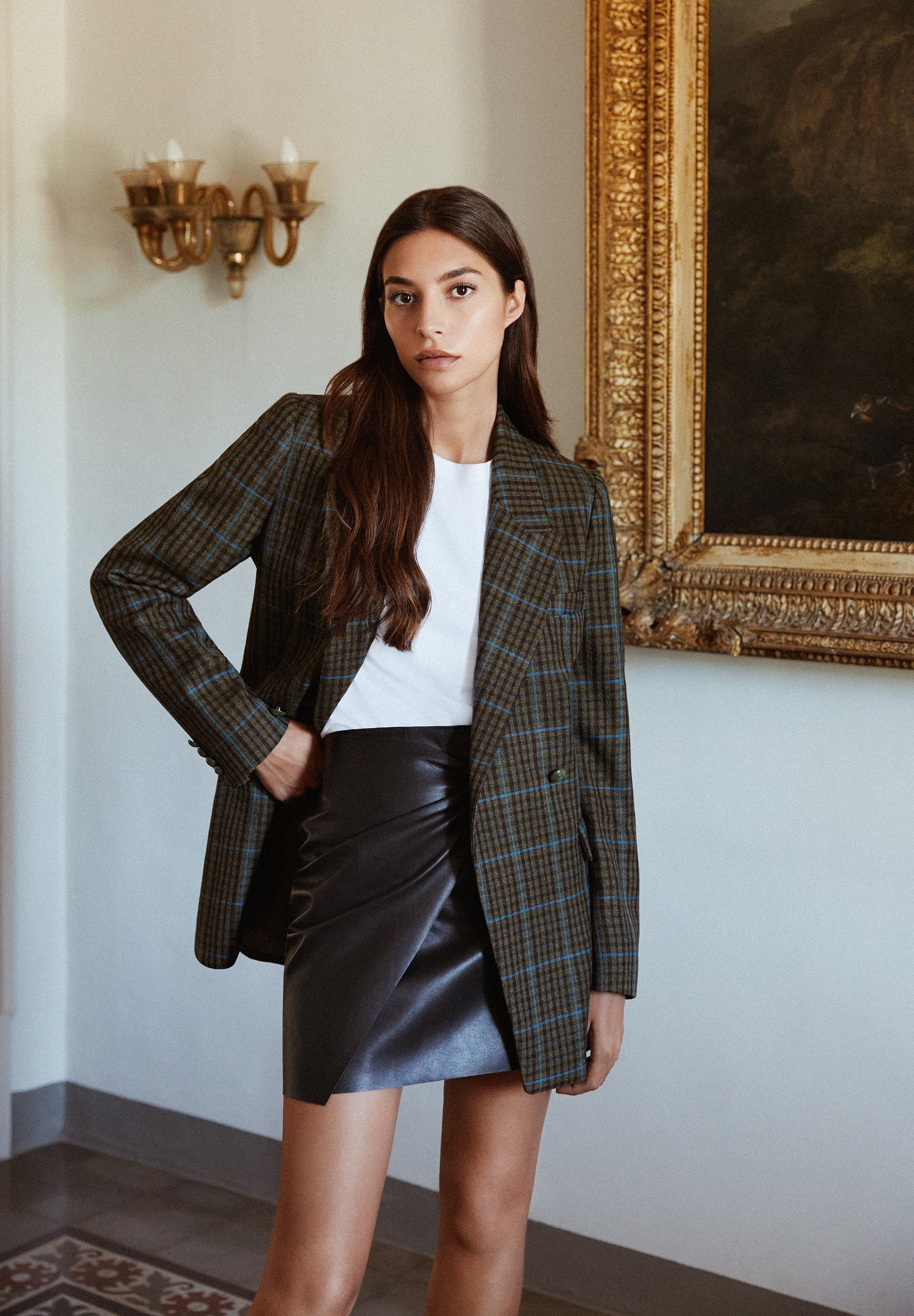 LEATHER MINI SKIRT WITH KNOT