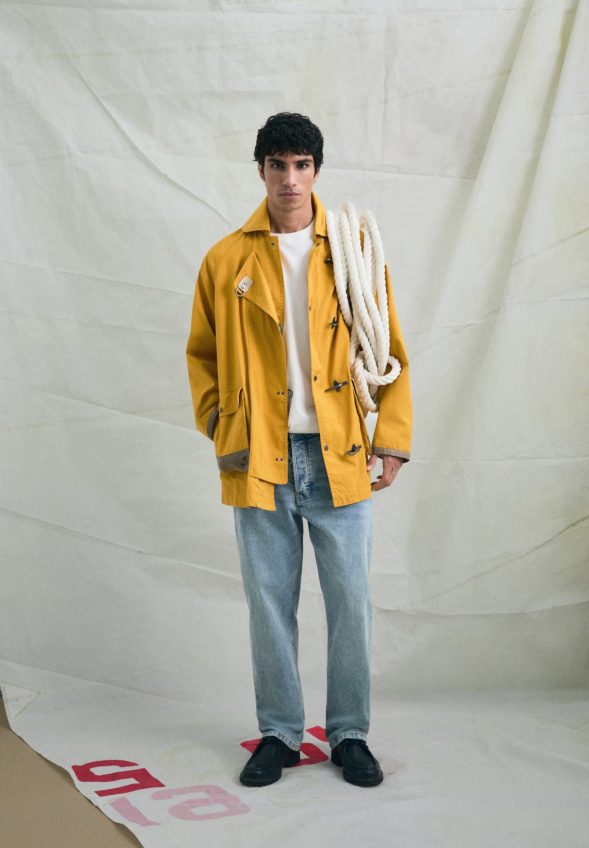 JACK OVERSIZED TOGGLES