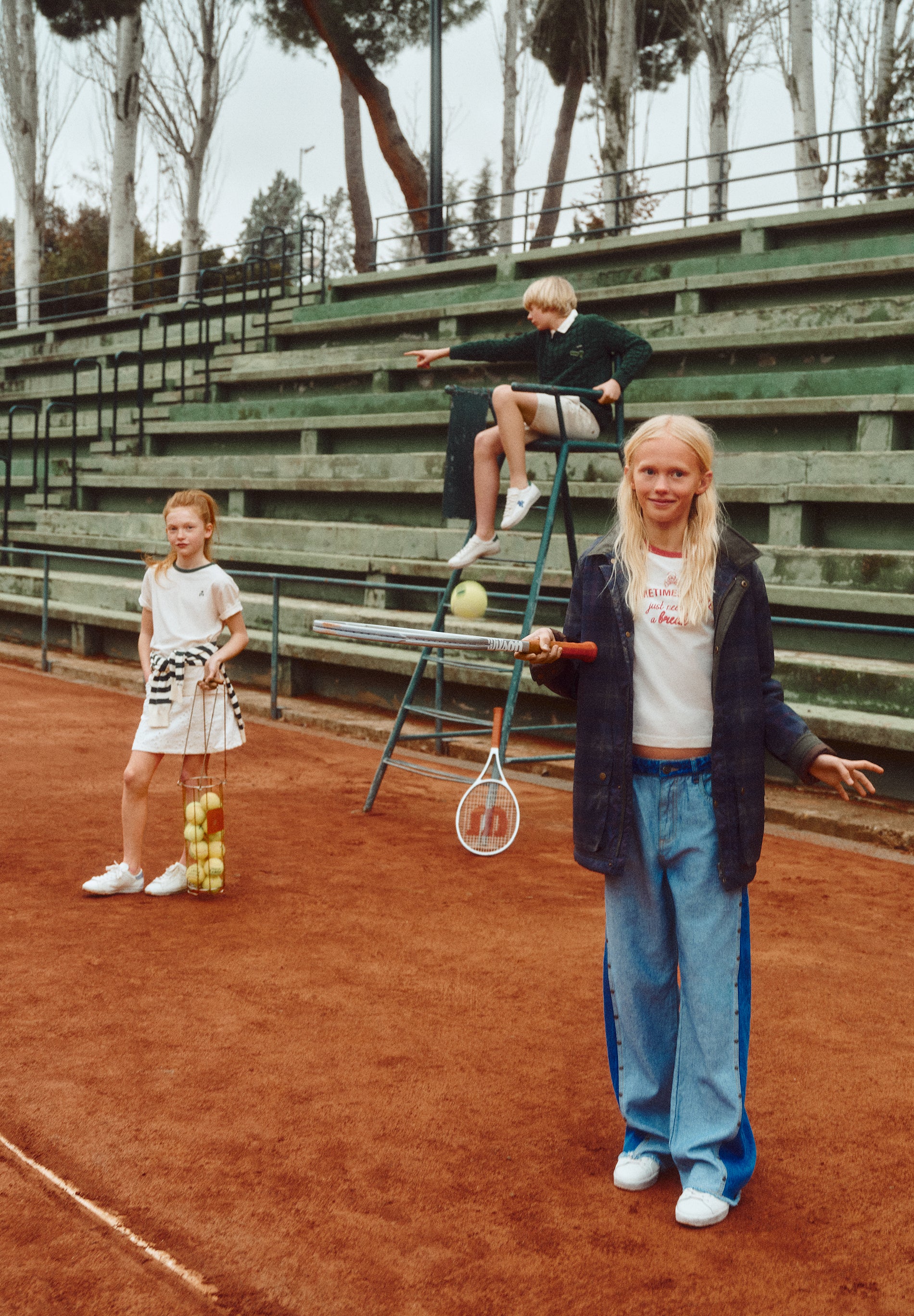 ZWEIFARBIGE WIDE-LEG-DENIM-HOSE