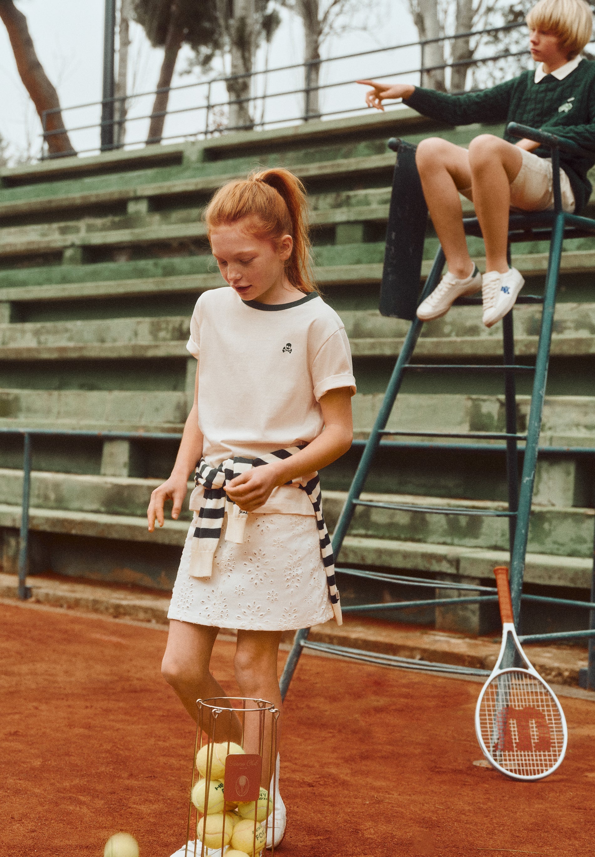 MINIROCK MIT LOCHMUSTER
