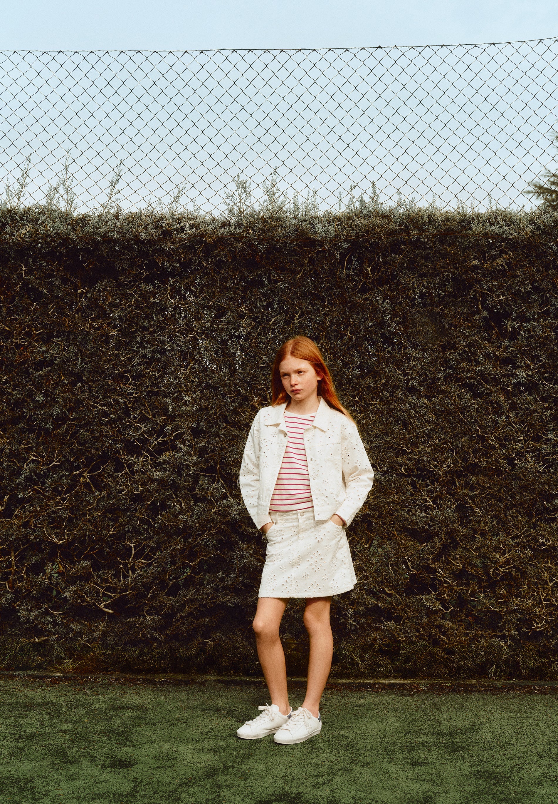 CARDIGAN MIT LOCHMUSTER