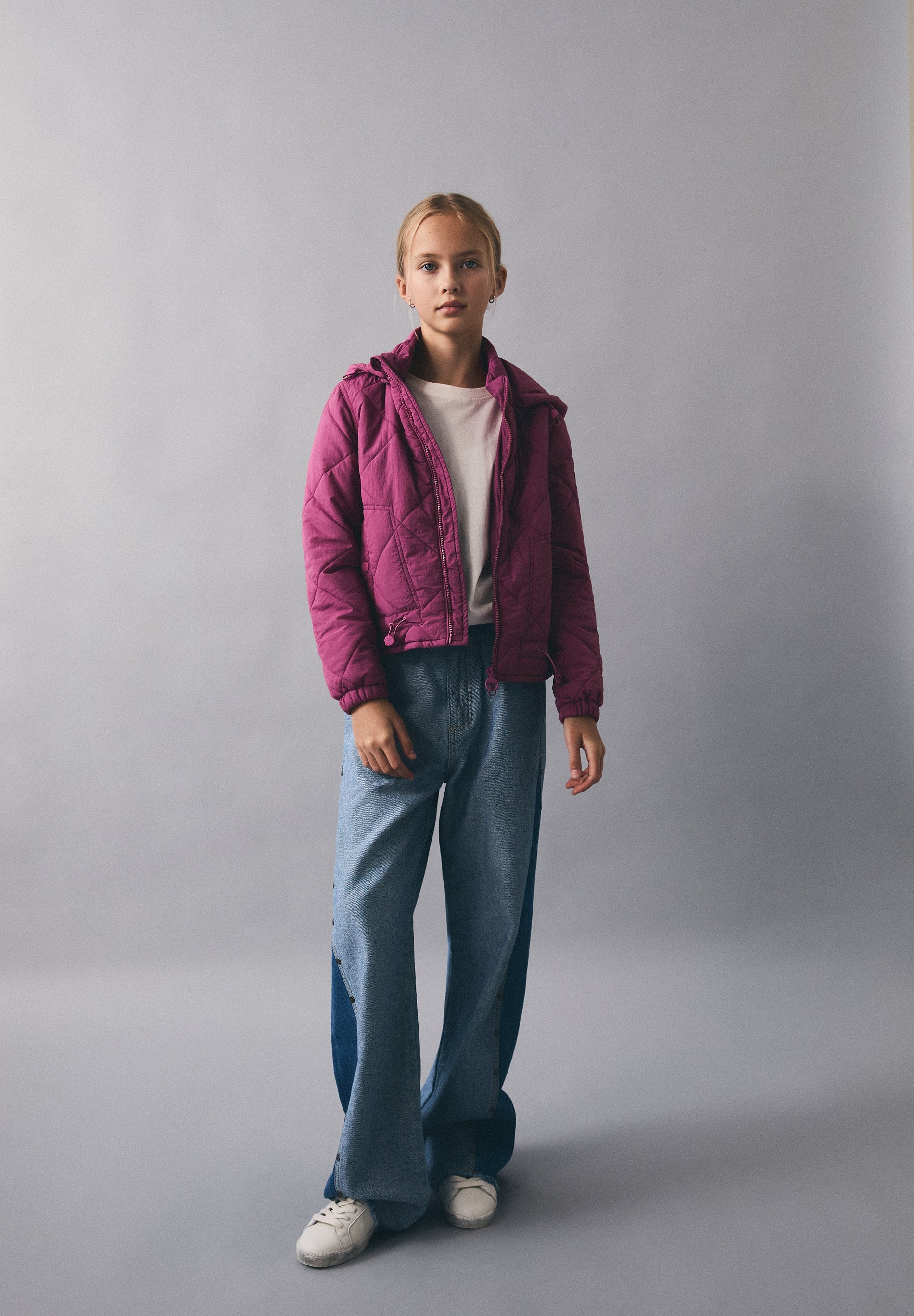 CARDIGAN IM STEPPJACKEN-STIL MIT ABNEHMBARER KAPUZE