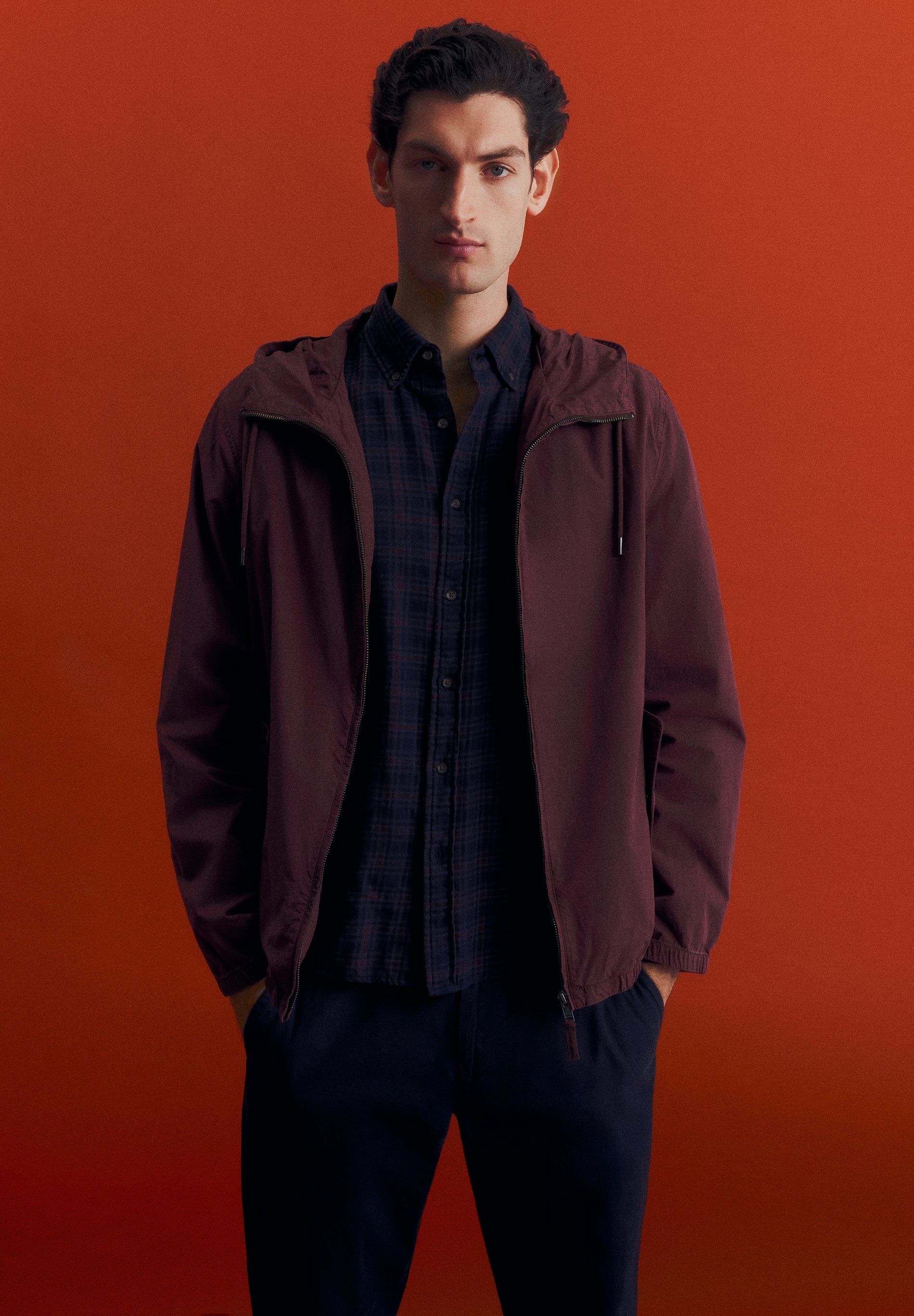 LIGHTWEIGHT JACKET WITH HOOD