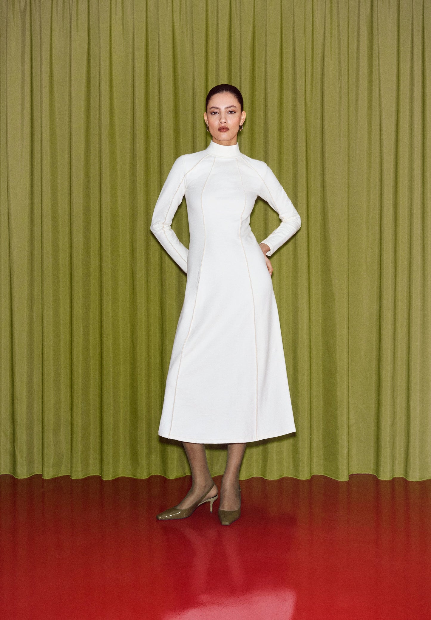 OVERLOCK KNIT MIDI DRESS