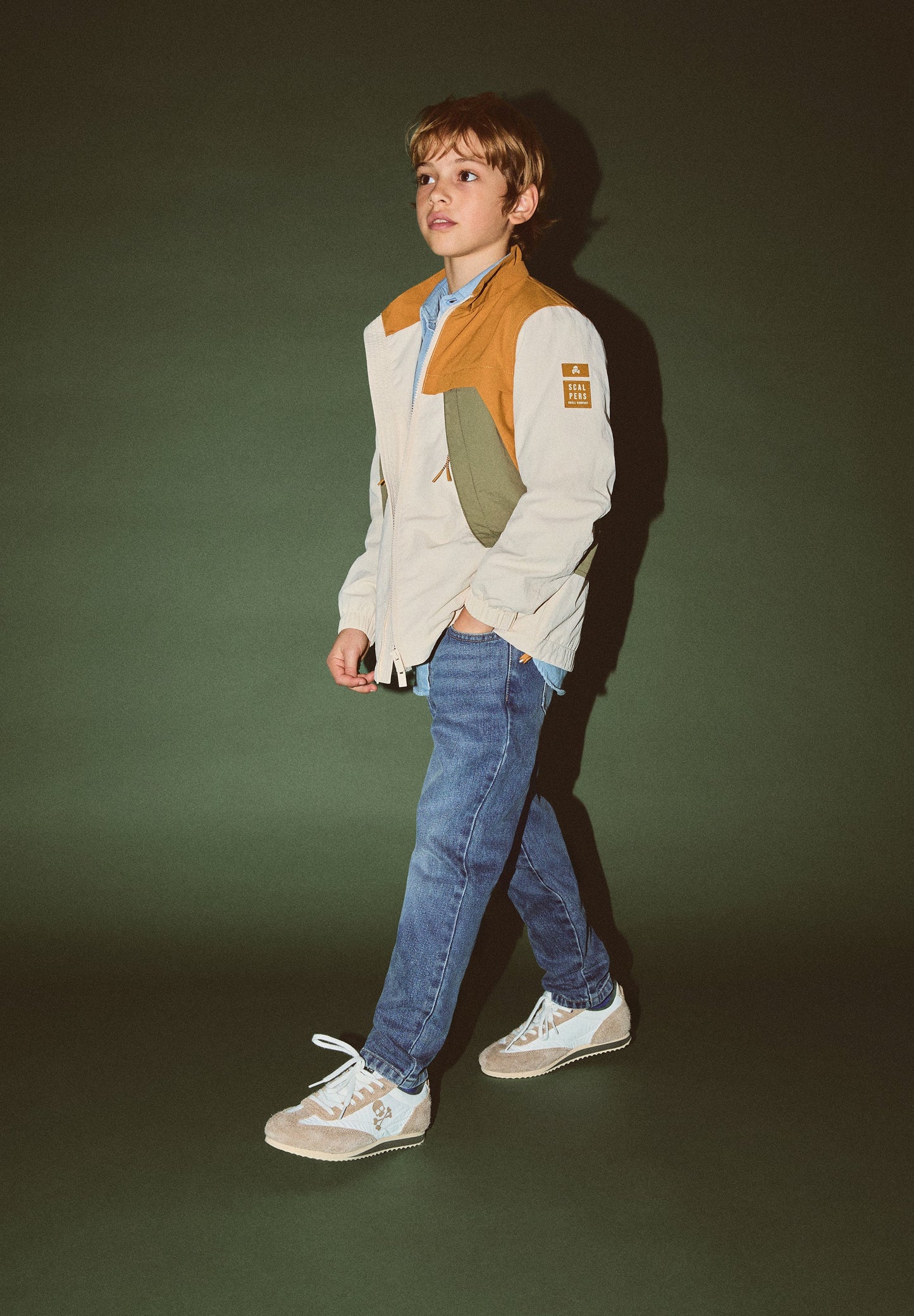 MANTEAU TECHNIQUE COLOR BLOCK AVEC CAPUCHE