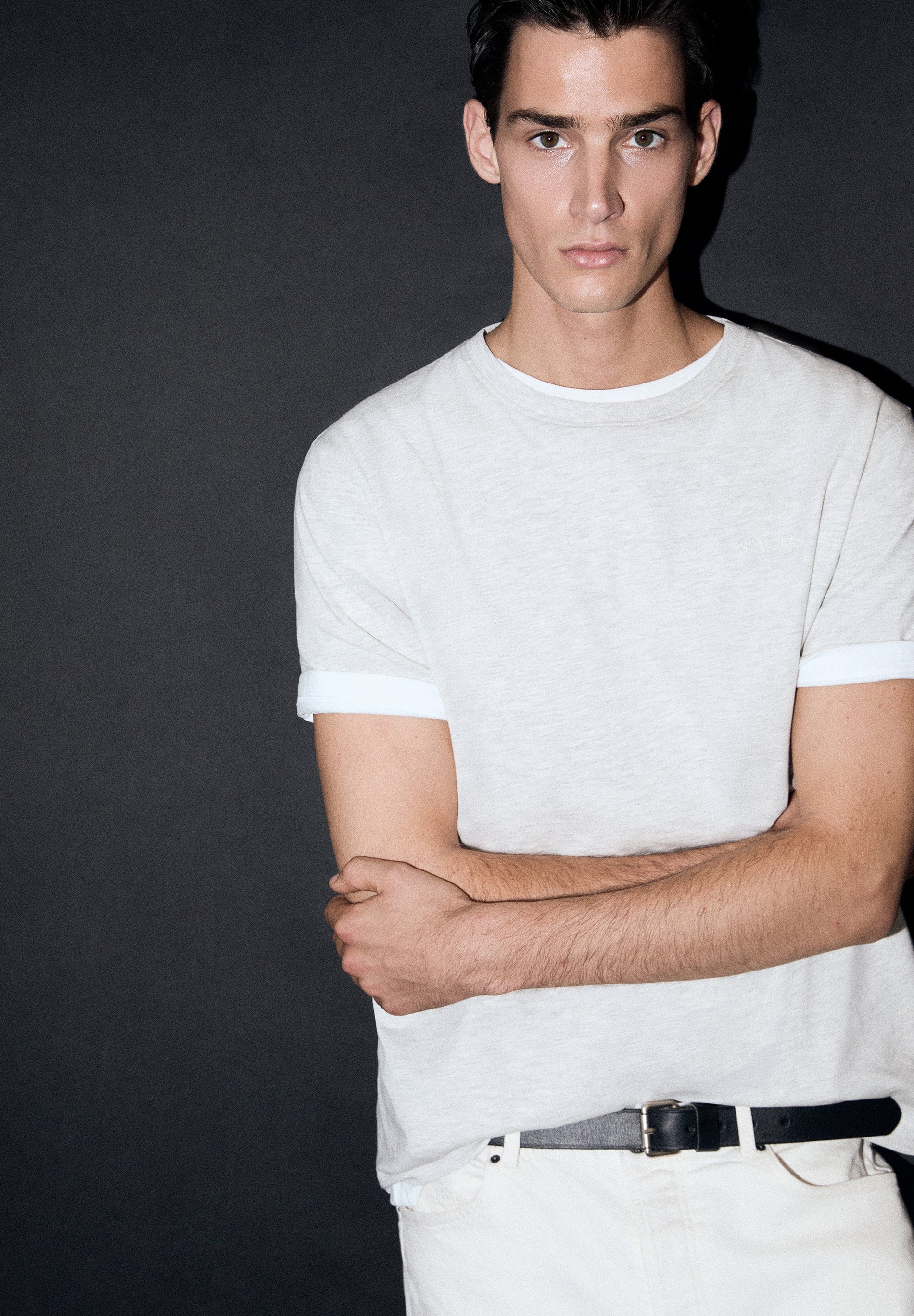T-SHIRT BRODÉ DÉLAVÉ