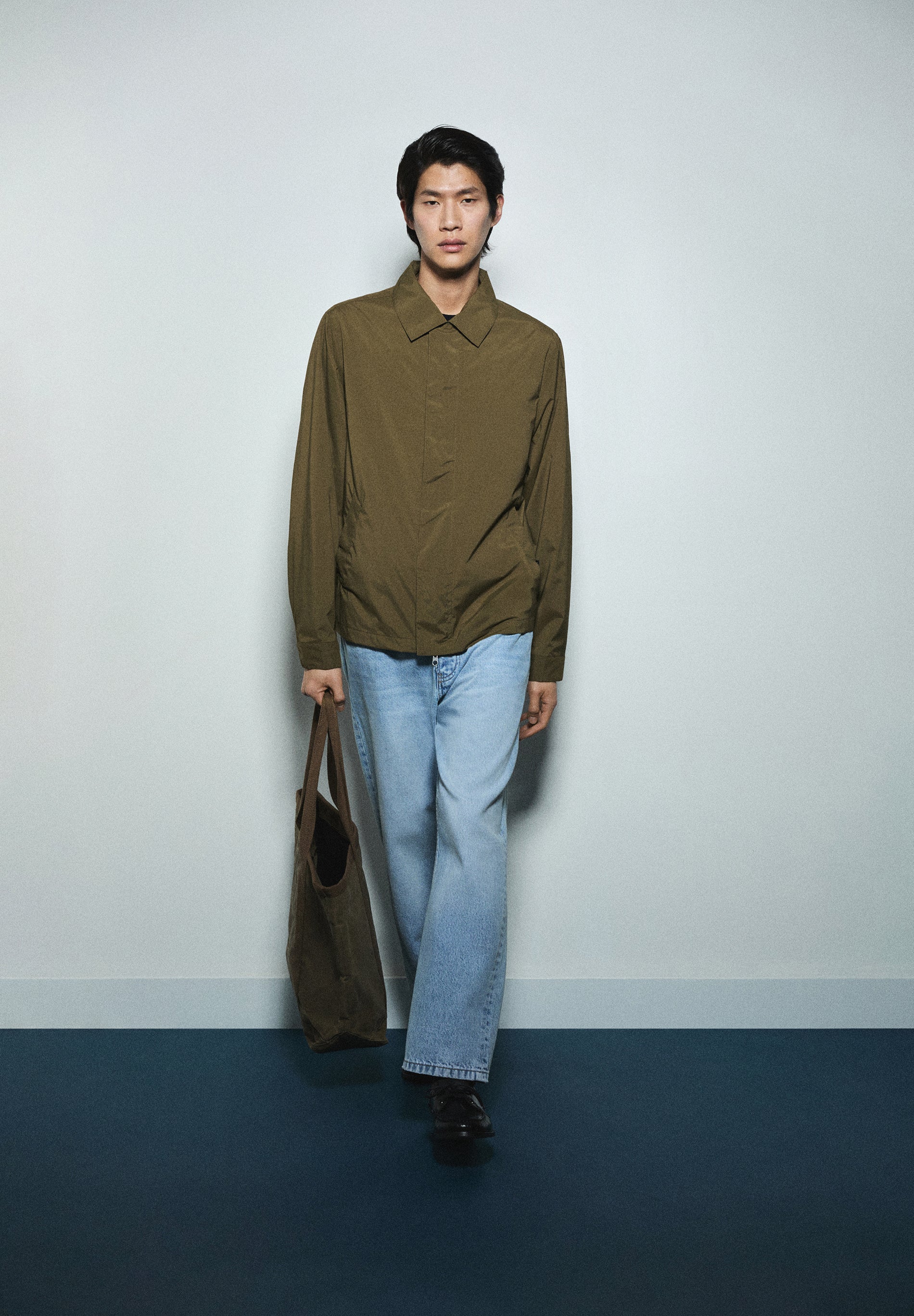 VESTE TECHNIQUE AVEC FERMETURE ÉCLAIR