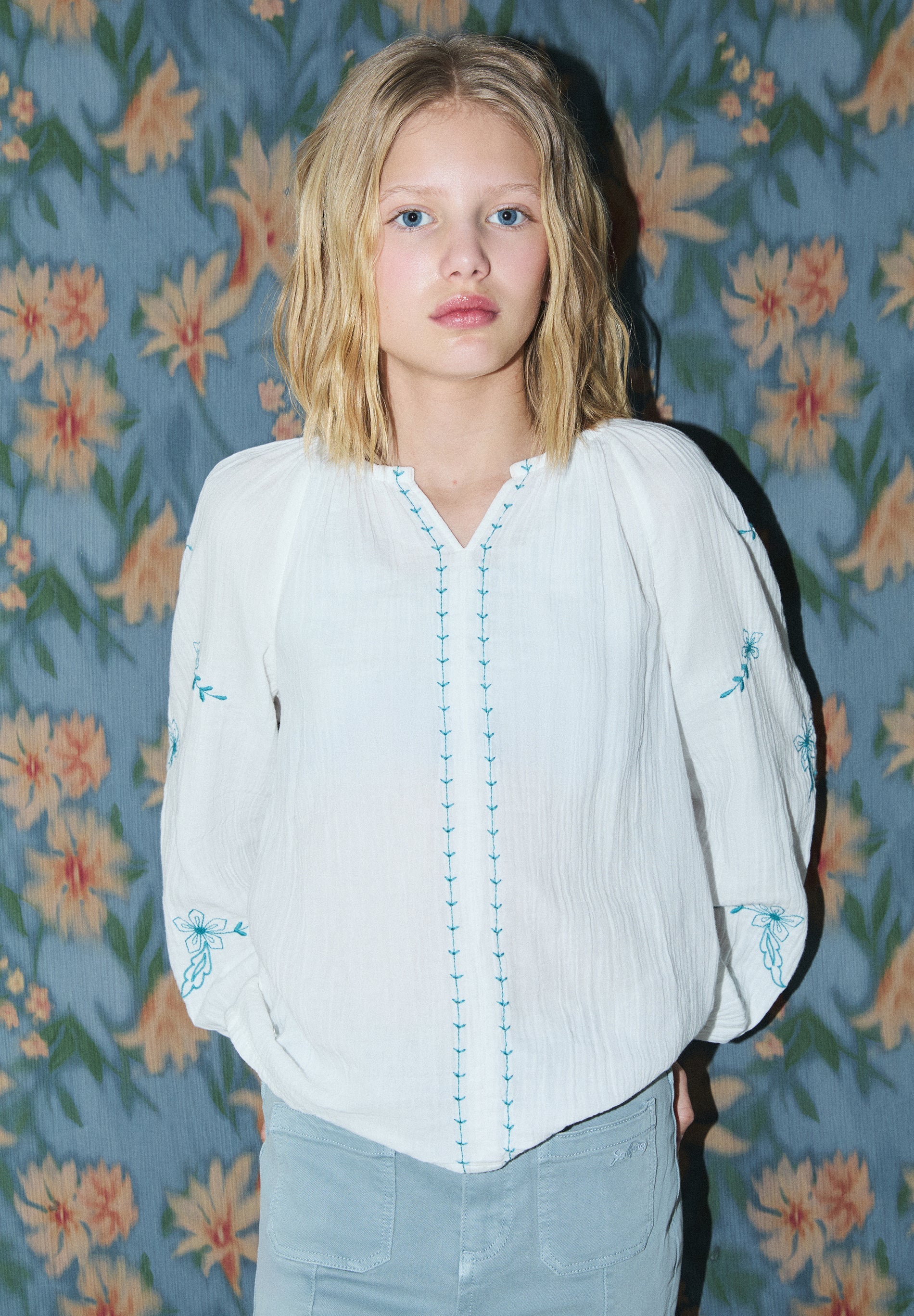 BLOUSE WITH EMBROIDERED DETAILS