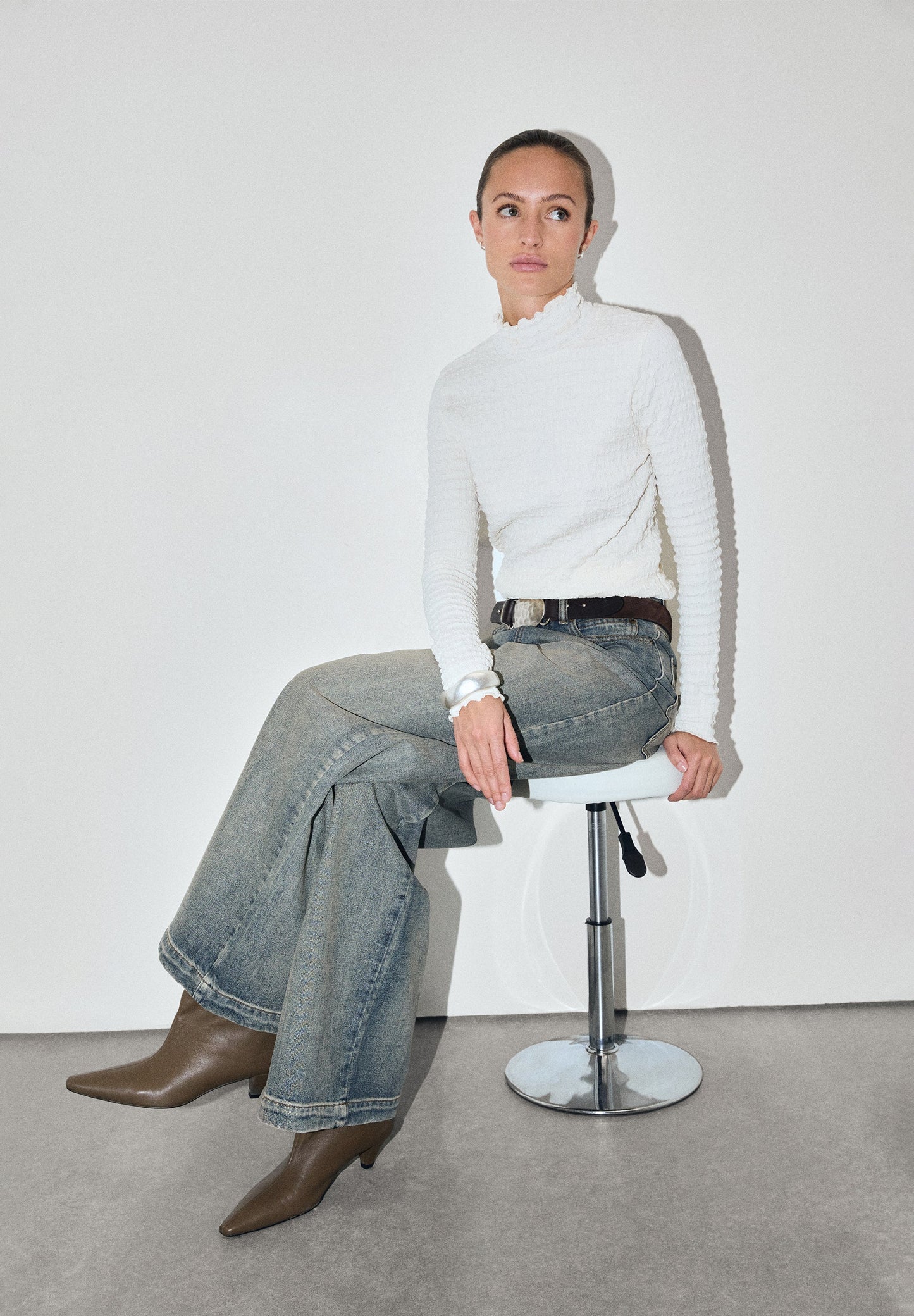 OBERTEIL MIT ROLLKRAGEN UND STRUKTUR