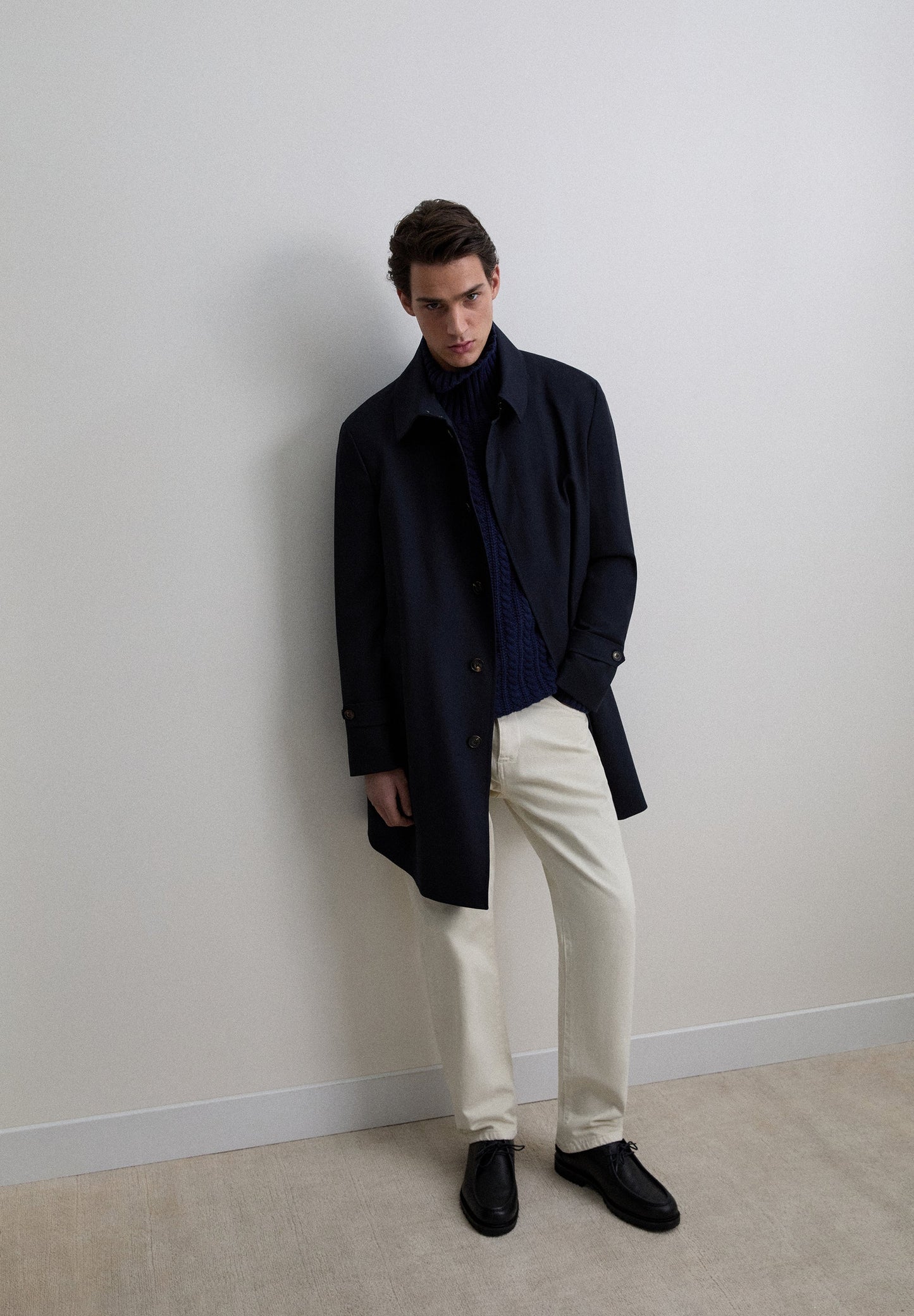 100% WOOL TRENCH COAT