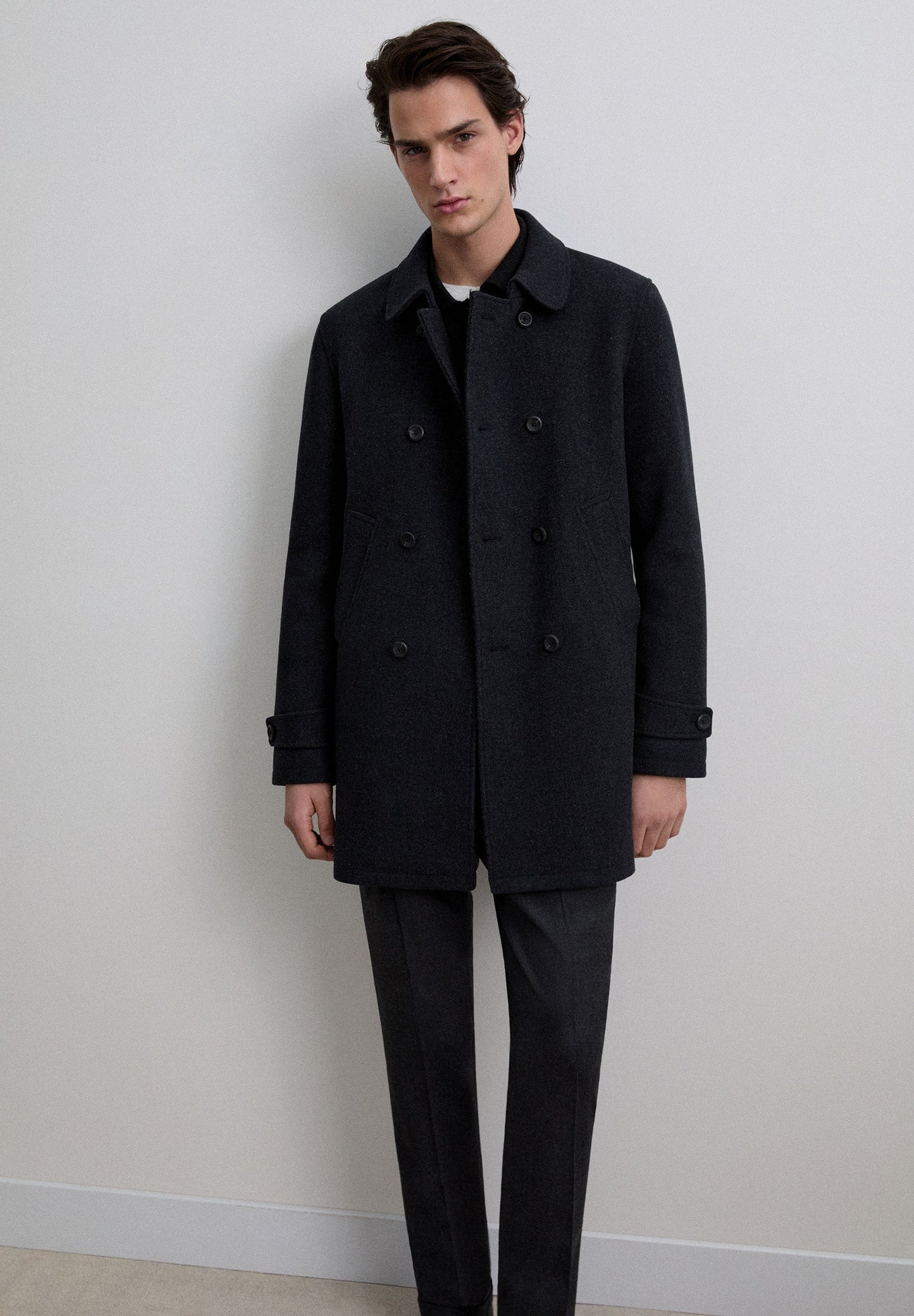 DOUBLE-BREASTED WOOL COAT