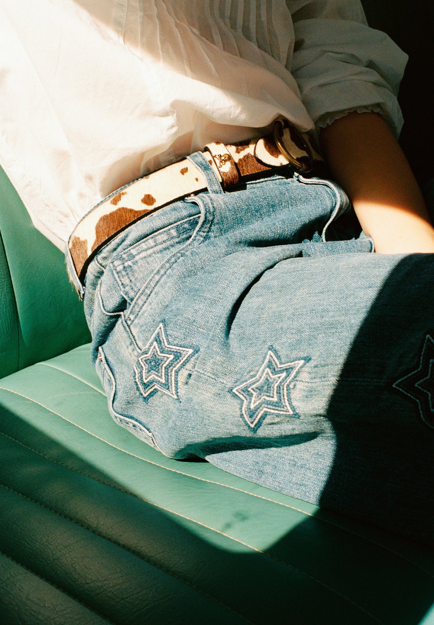 LEDERGÜRTEL MIT ANIMAL-PRINT