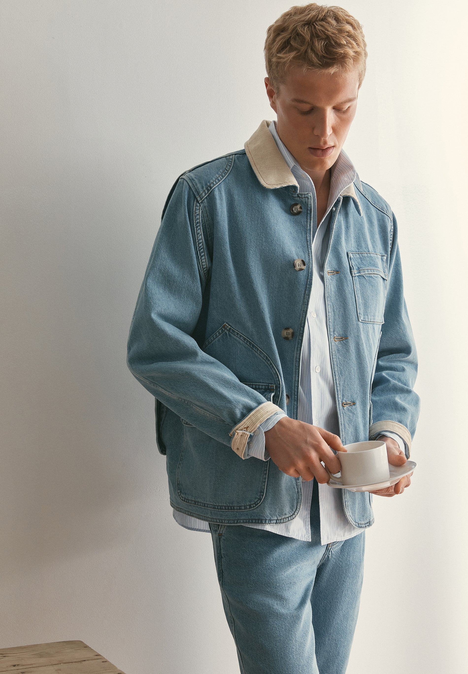 DENIM-CARDIGAN MIT MEHREREN TASCHEN