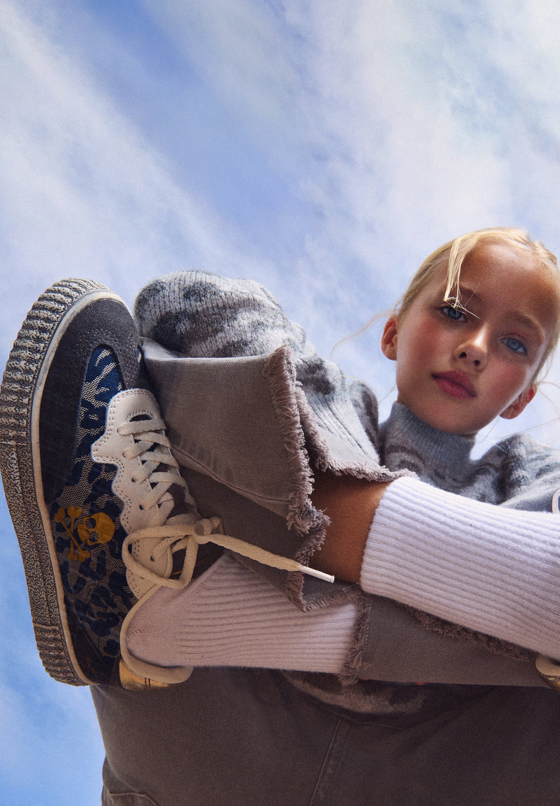 SNEAKERS WITH ANIMAL PRINT SKULL