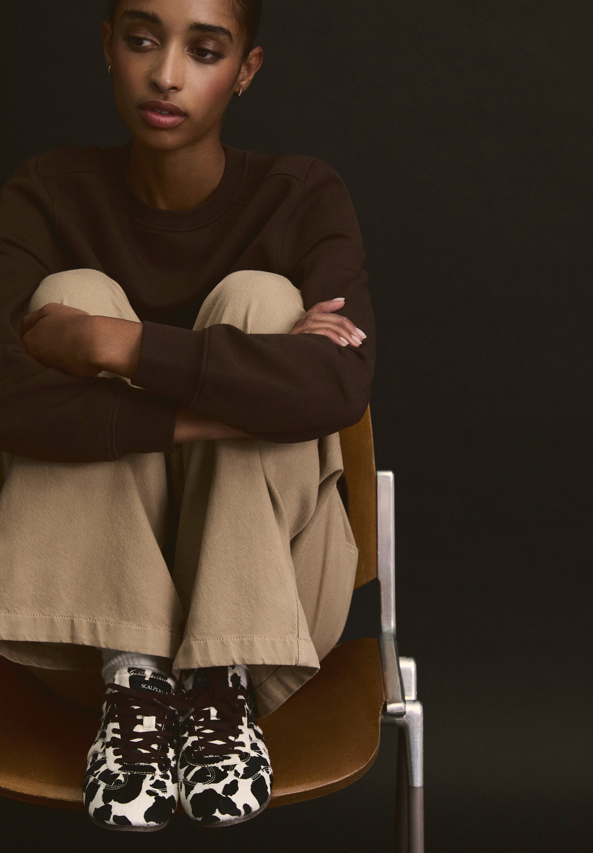 BASIC-HOODY MIT TOTENKOPF