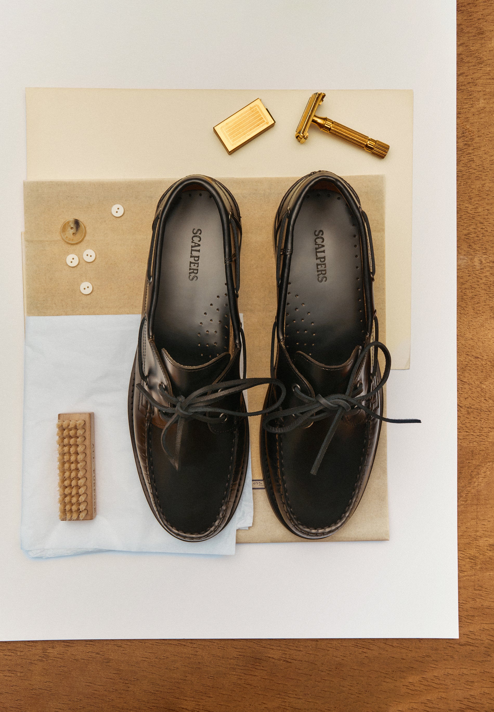 CHAUSSURES BATEAU EN CUIR