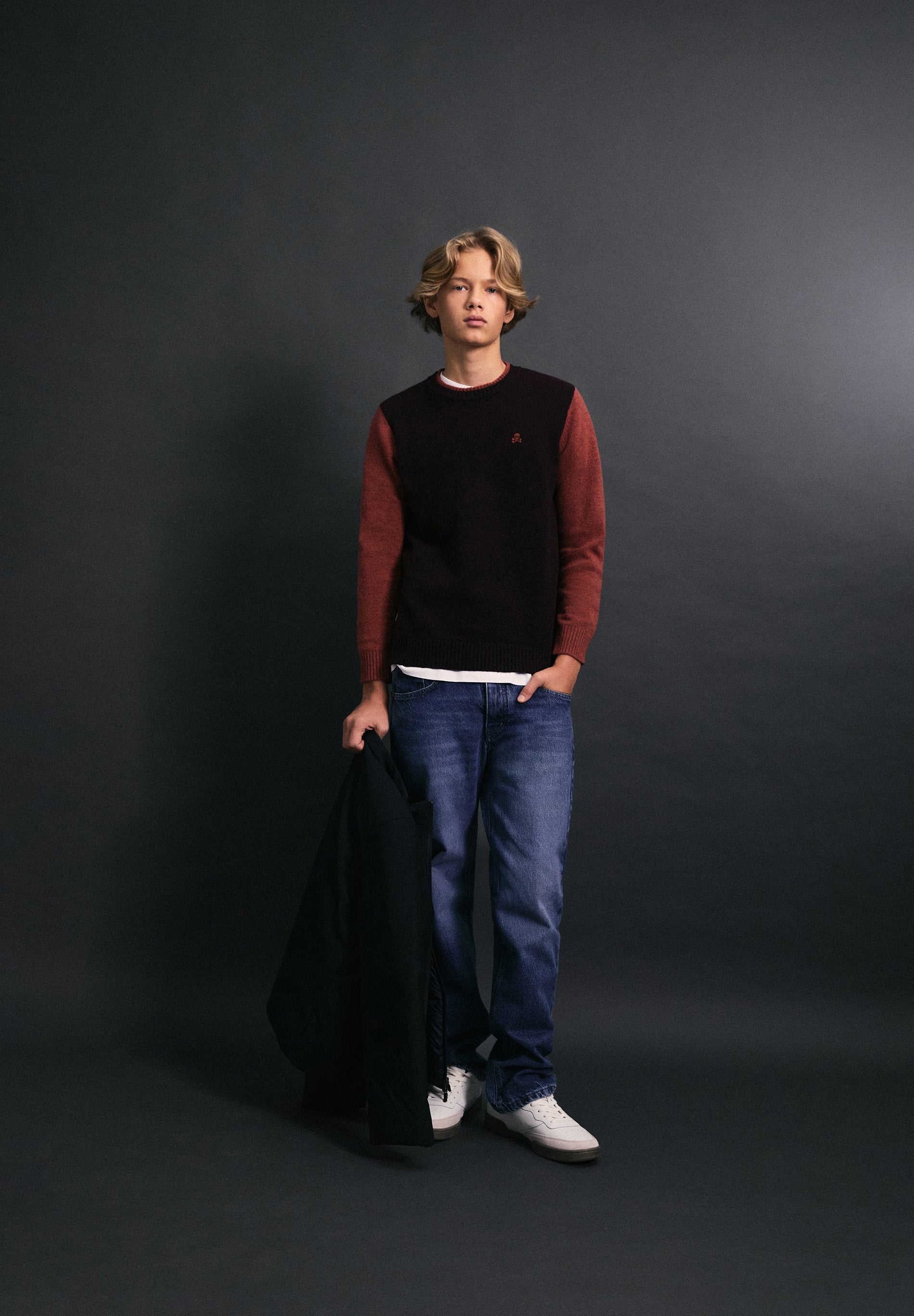 PULL MAILLE CONTRASTANT