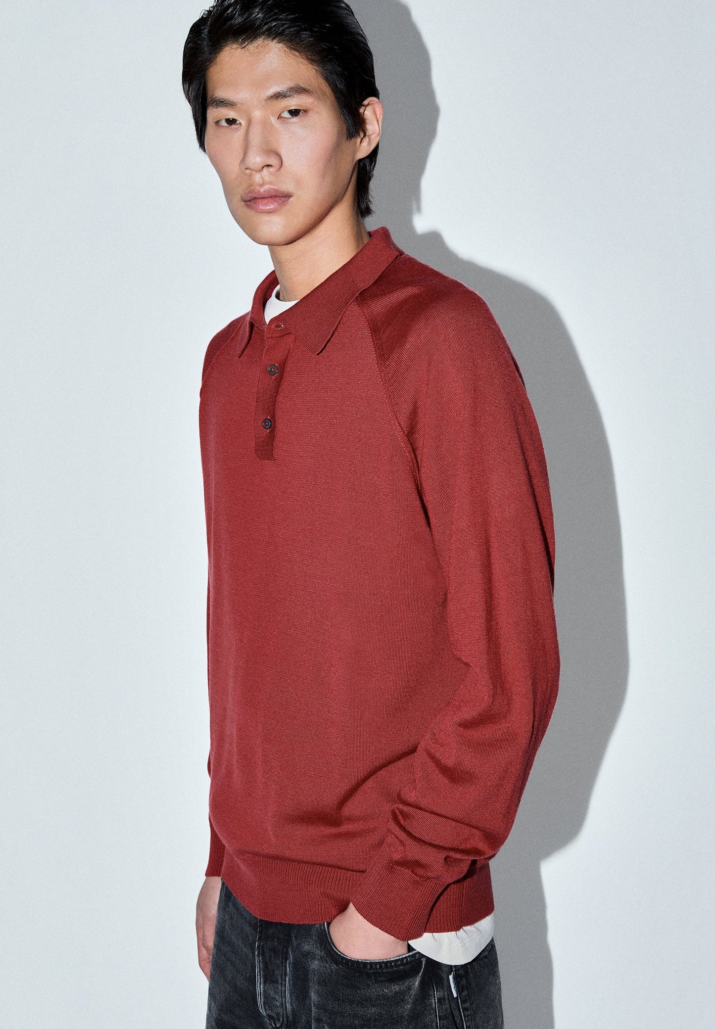 PULLOVER MIT POLOKRAGEN UND RAGLANÄRMELN