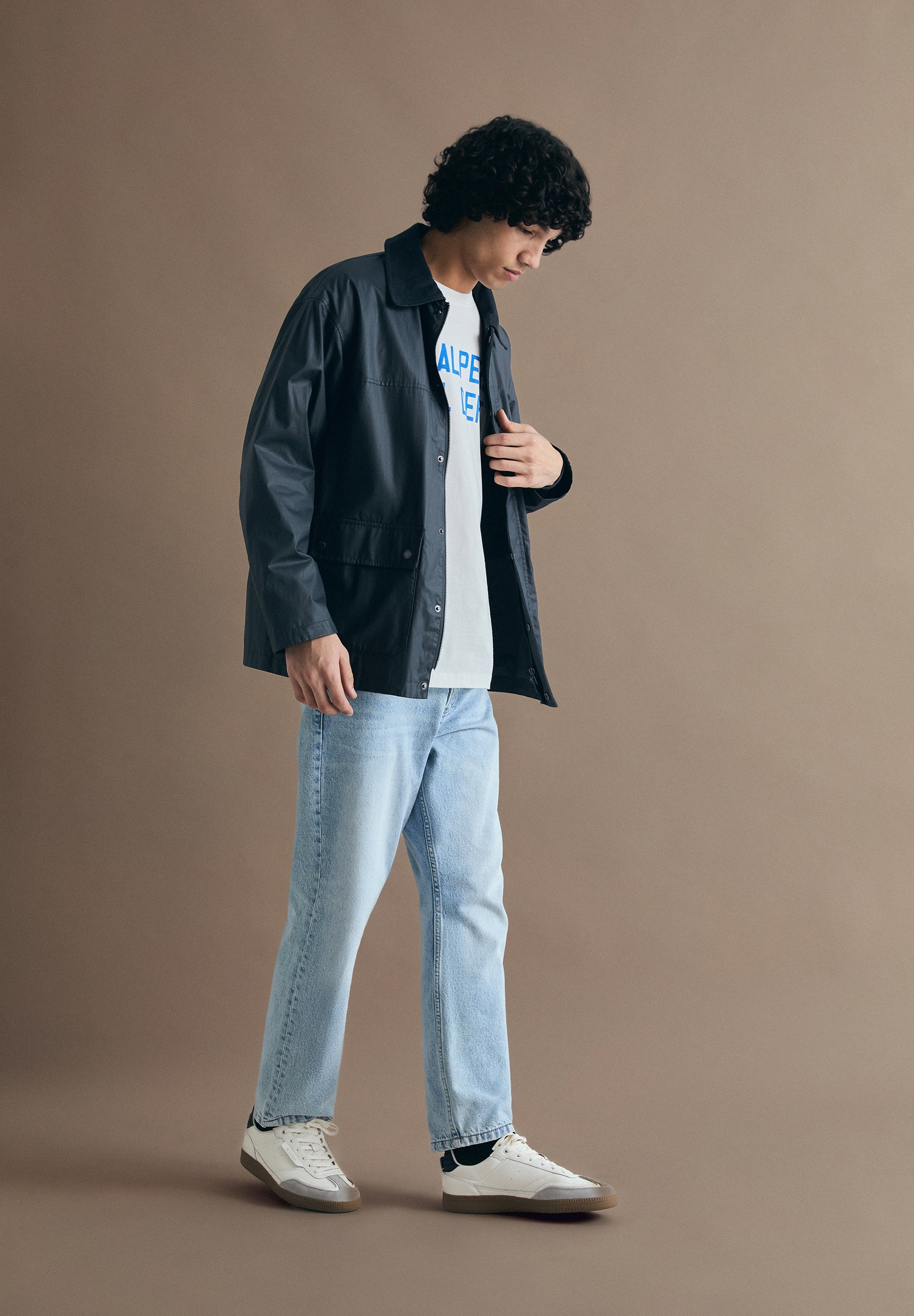 GEWACHSTER CARDIGAN MIT DRUCKKNÖPFEN