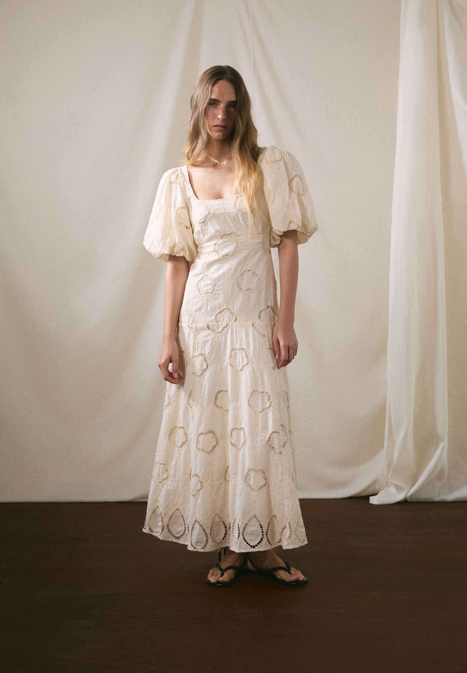 ROBE MIDI MANCHES BALLON