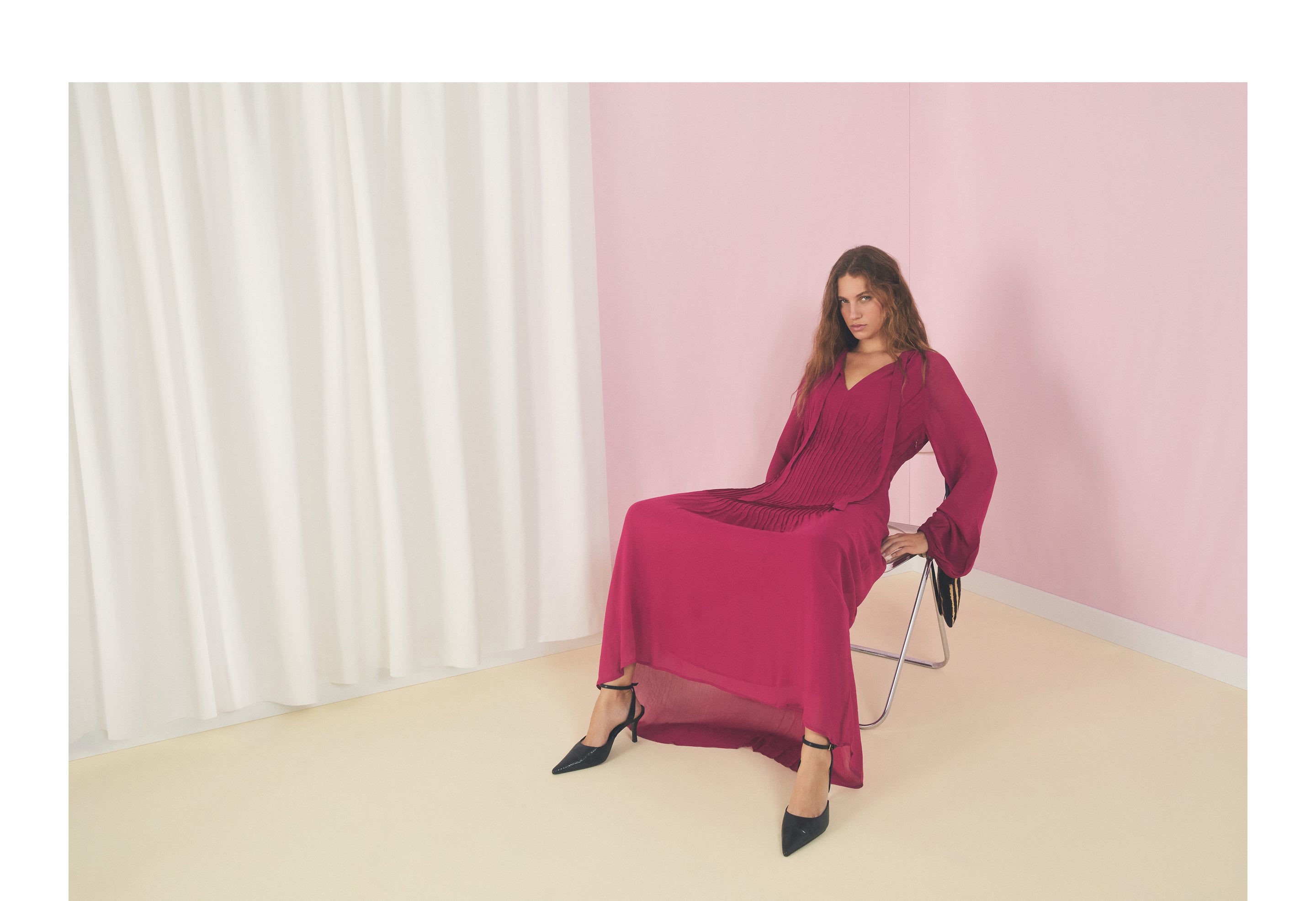 des_160826_BBC2_woman_01