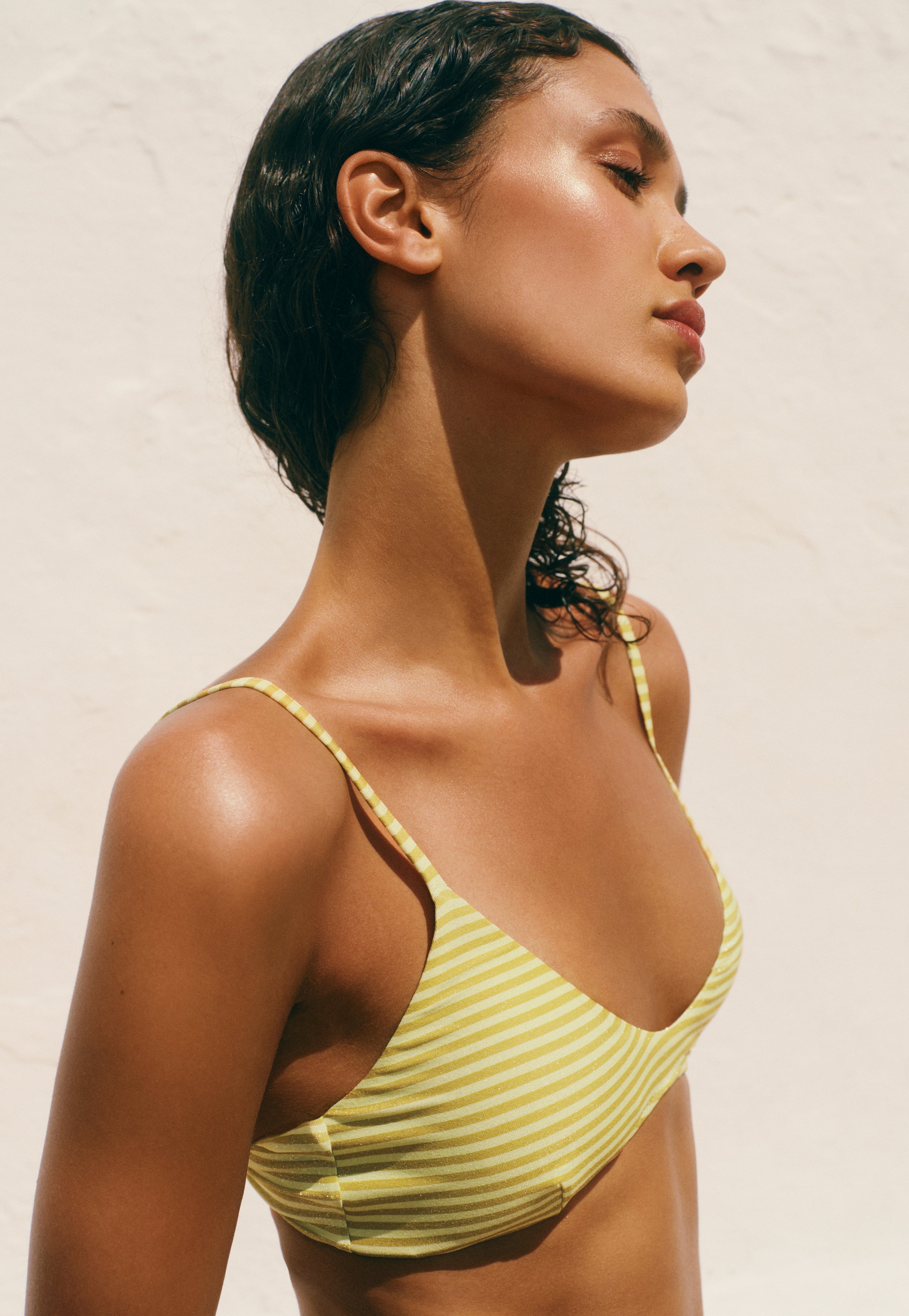 des_190426_pool_edit_m_13