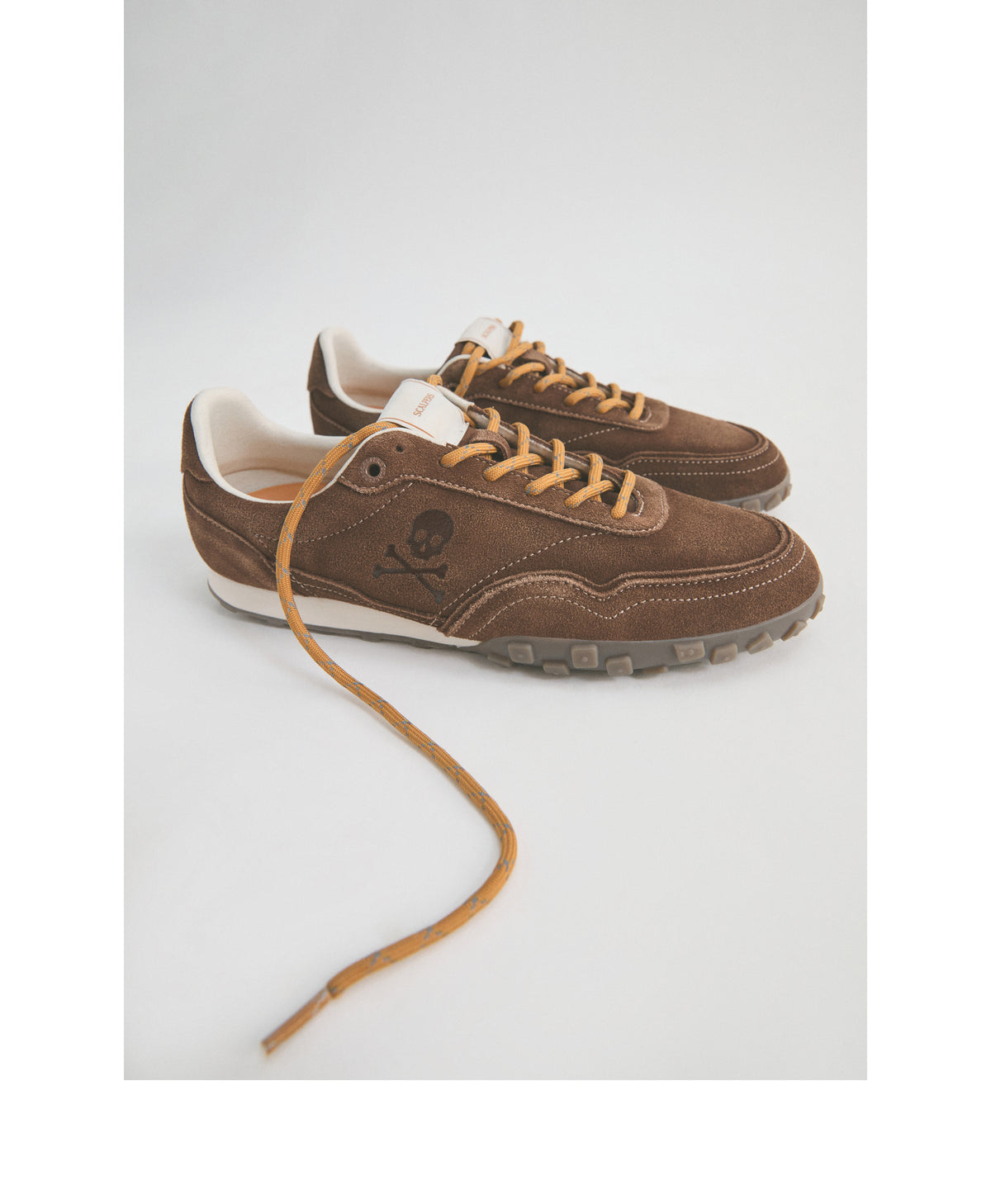 des_250926_sneakers_m_08