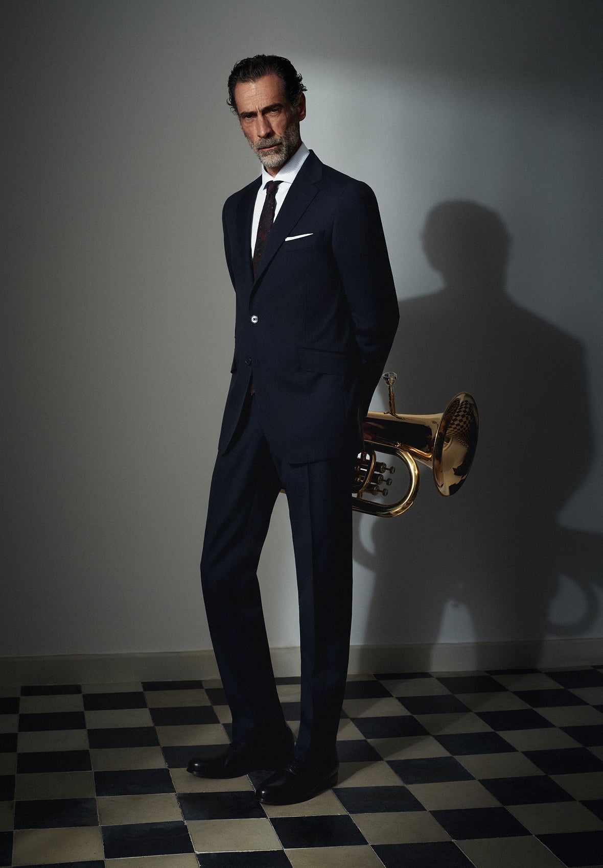 mob_111026_tailoring_h_05