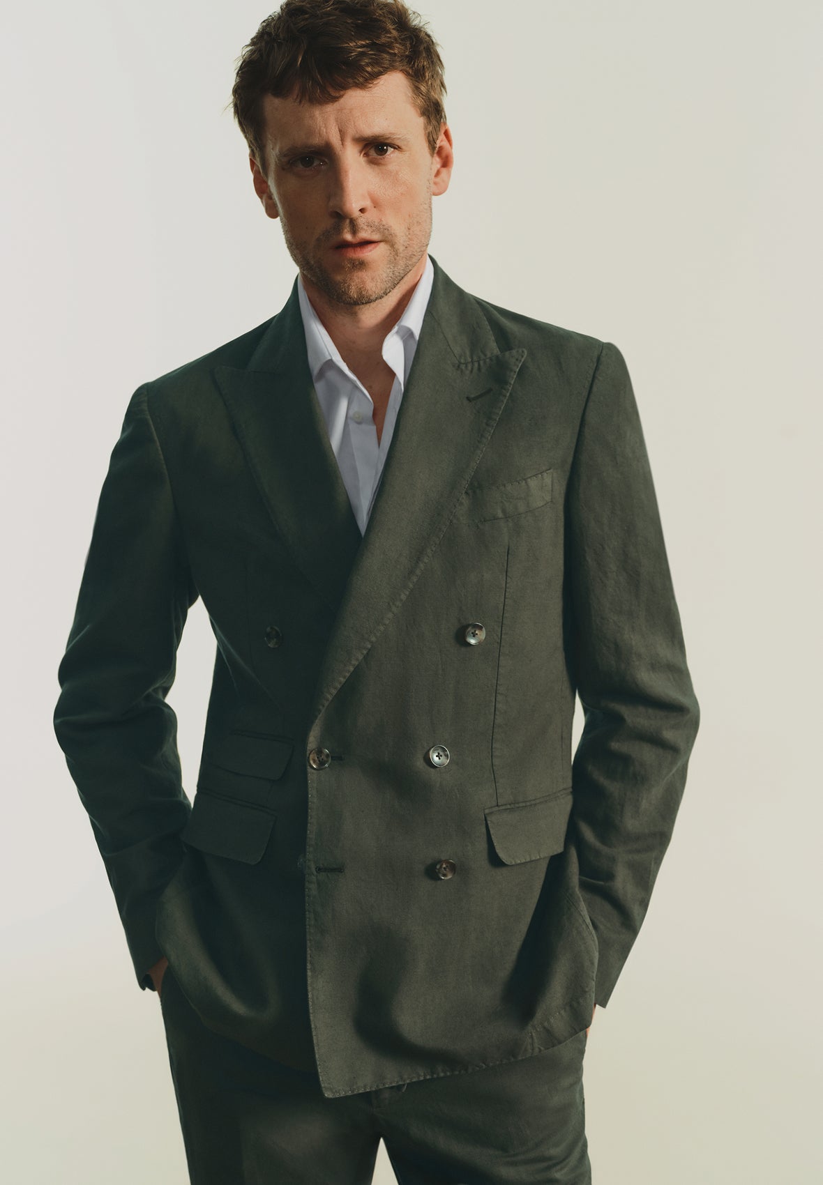 mob_120426_tailoring_linos_02