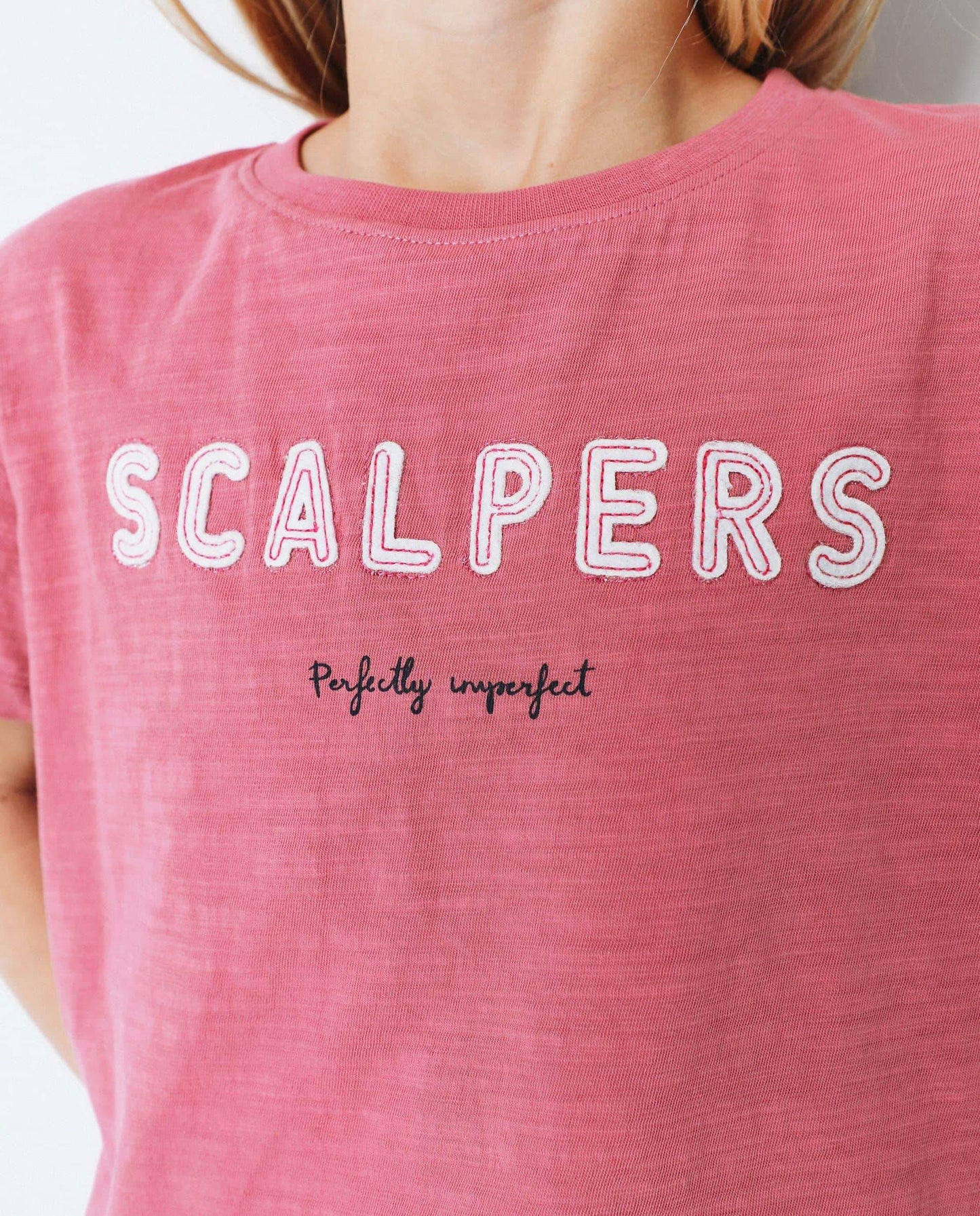 T-SHIRT WITH SCALPERS LOGO